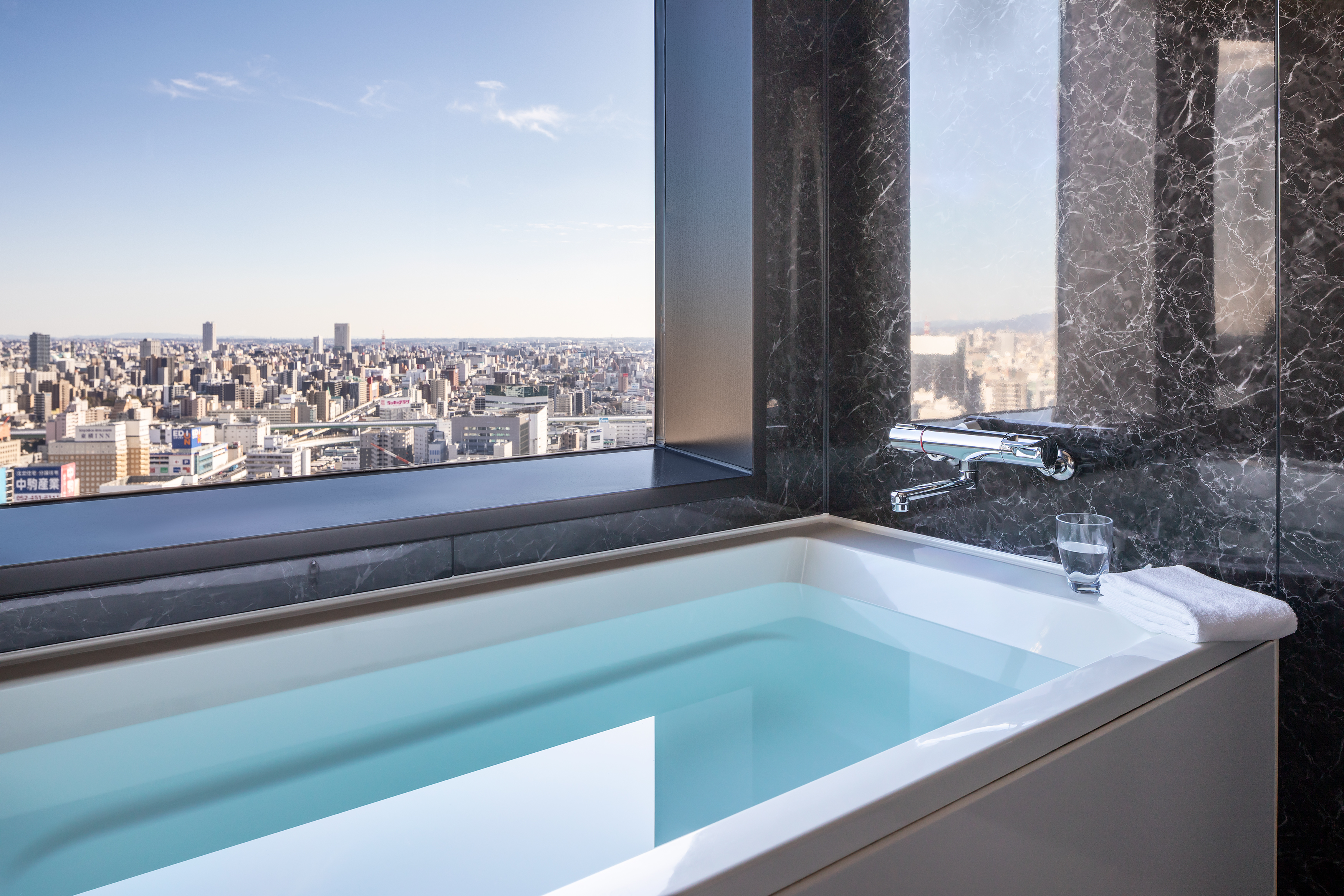 Double Deluxe King Bed