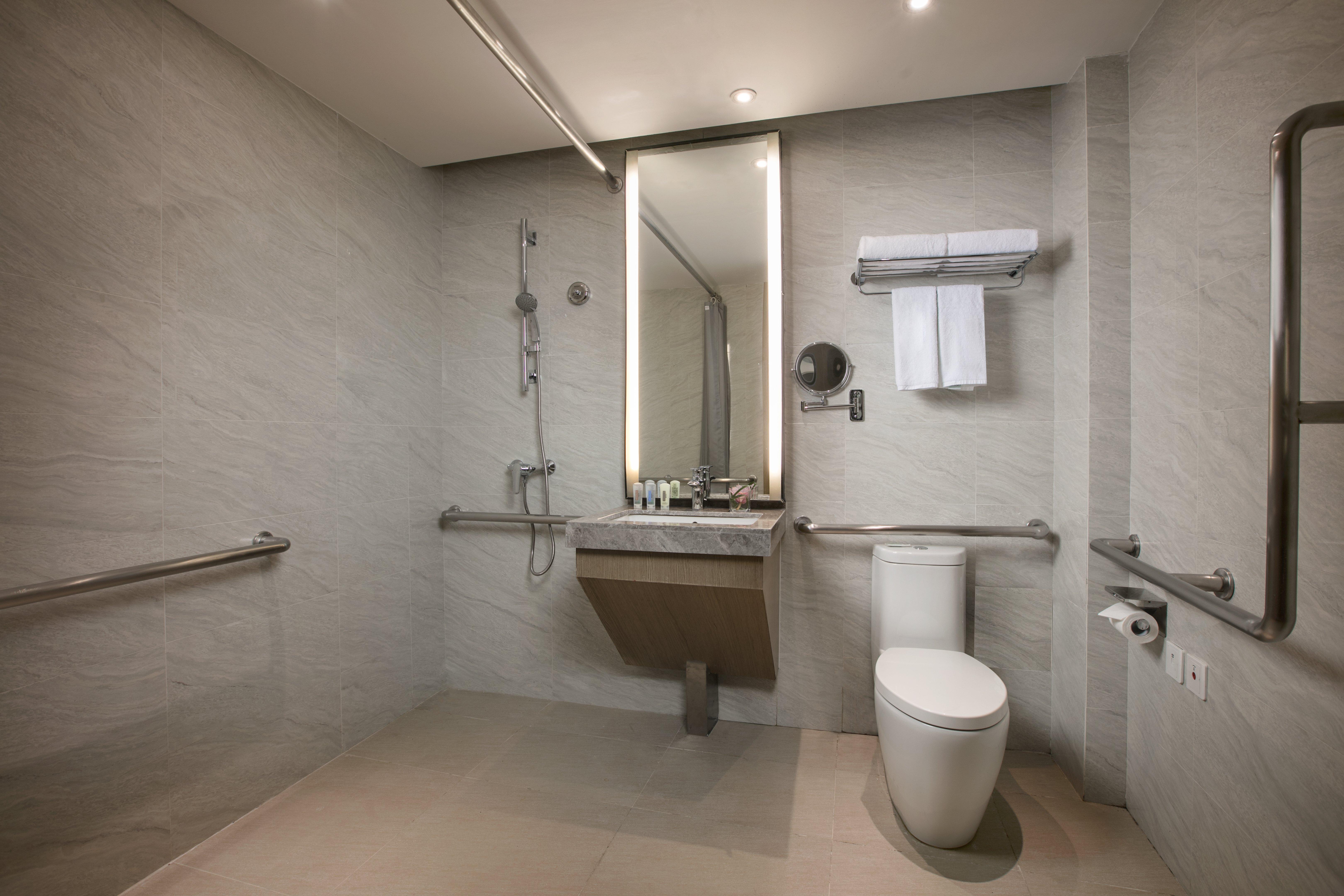 Double Accessible King Size Bed