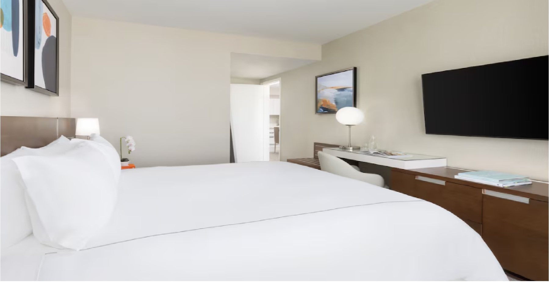 Suite Deluxe King Bed