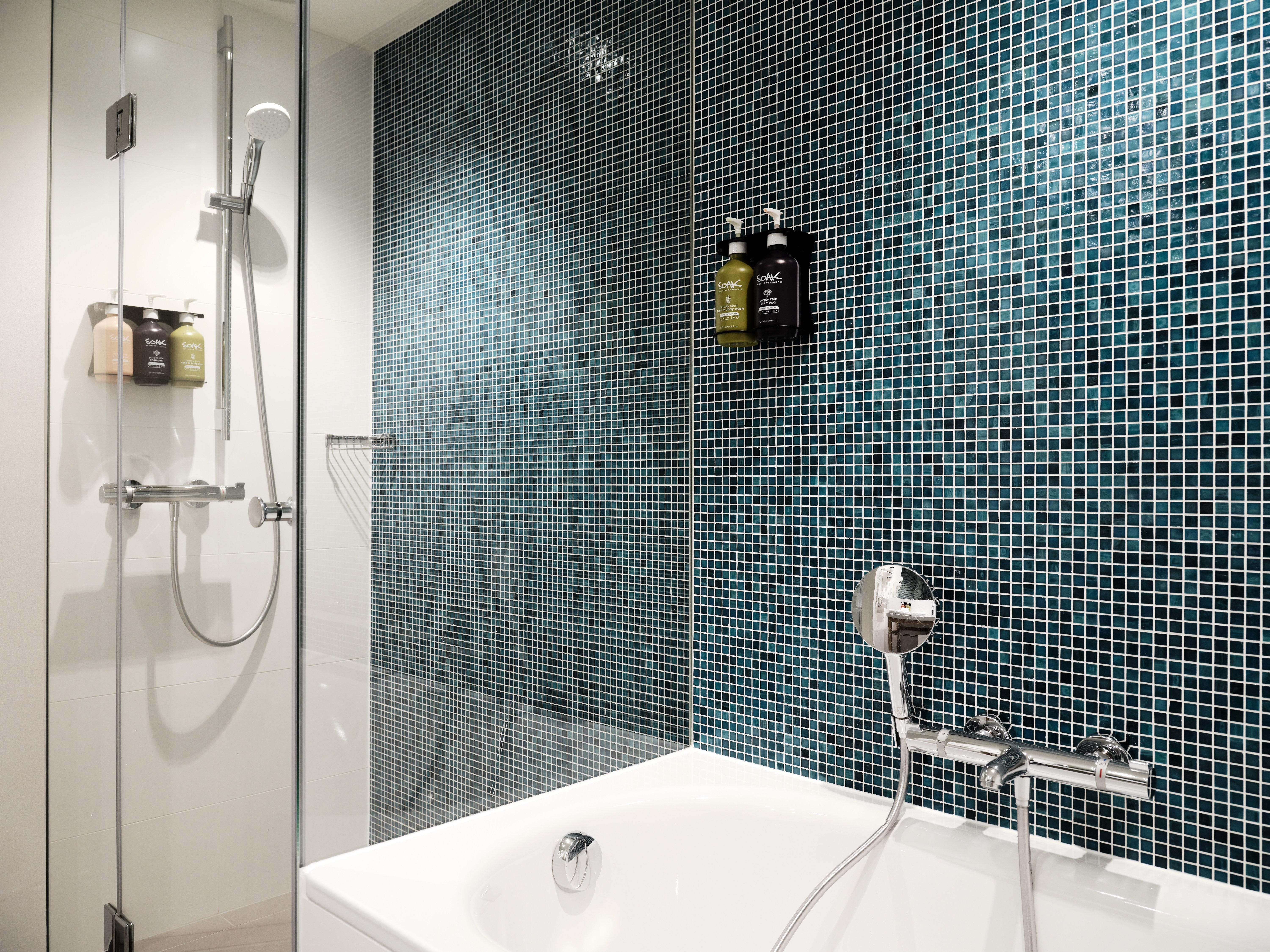 Suite City View King Bed