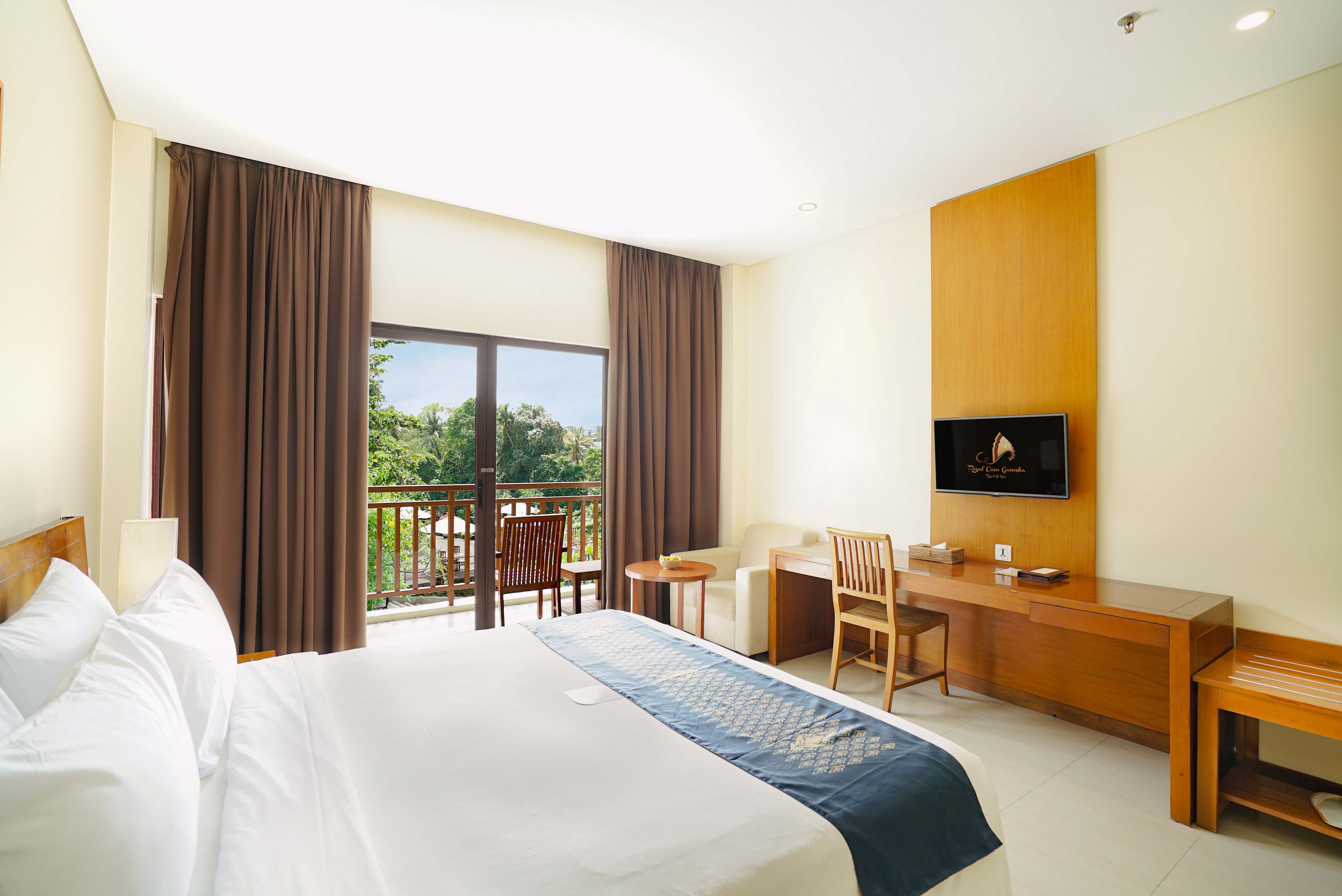 Double Deluxe Pool View