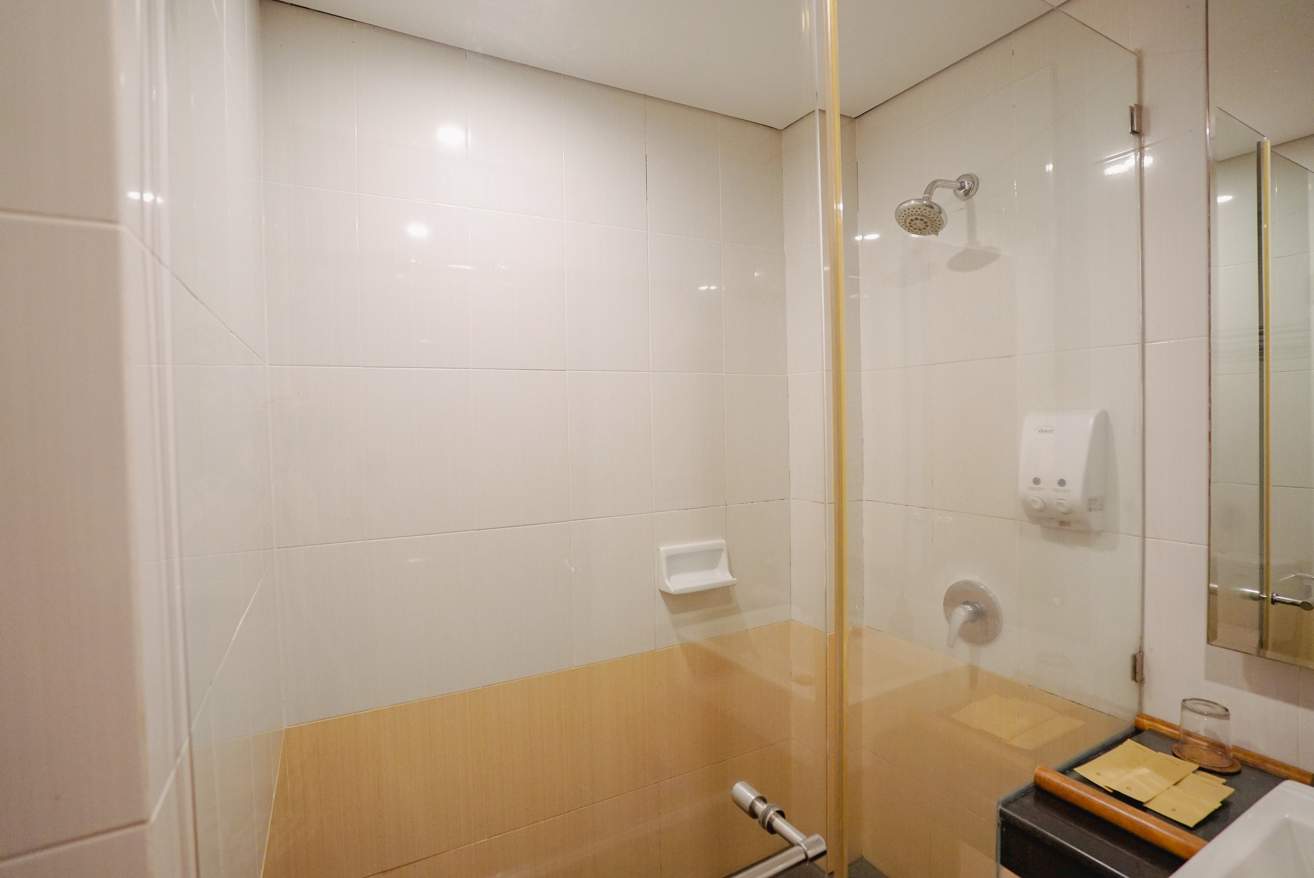 Double Deluxe Queen Bed