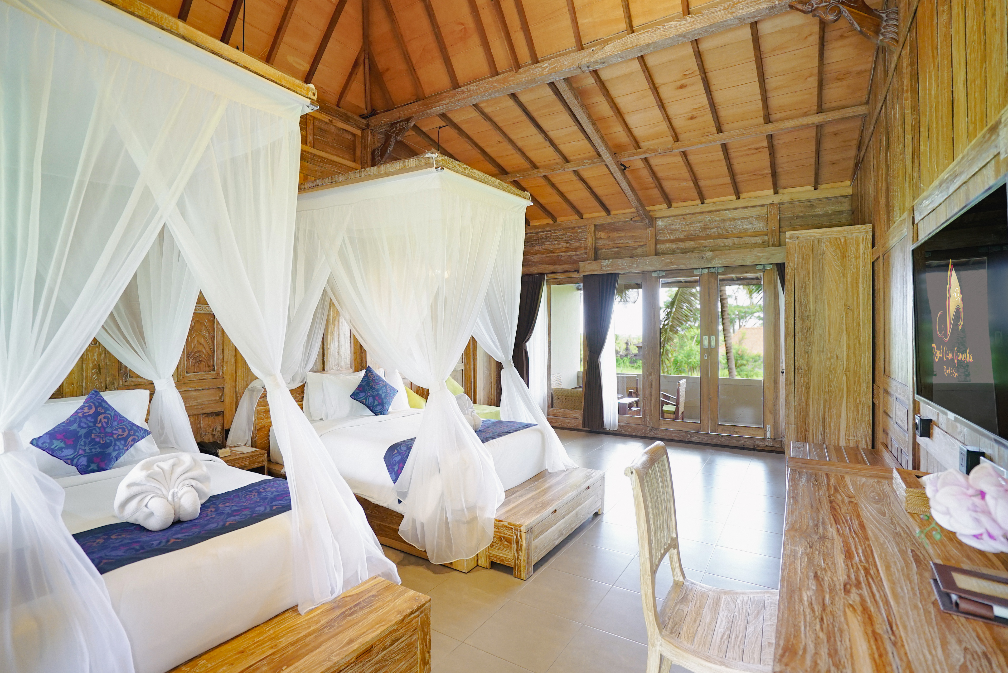 Villa Two Bedrooms Two Bathrooms