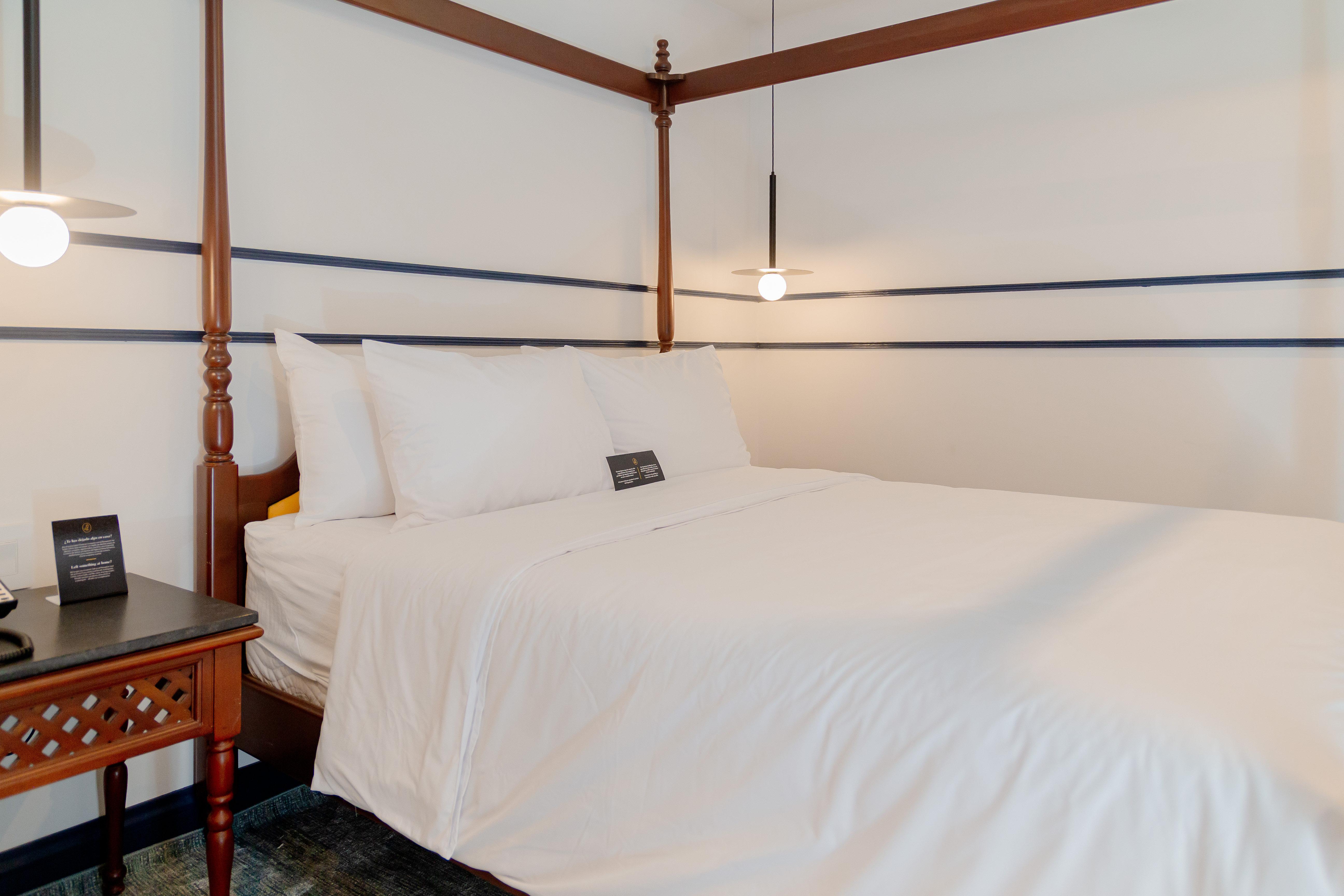 Suite Queen Size Bed