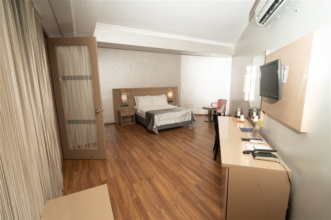 Family Room Land View