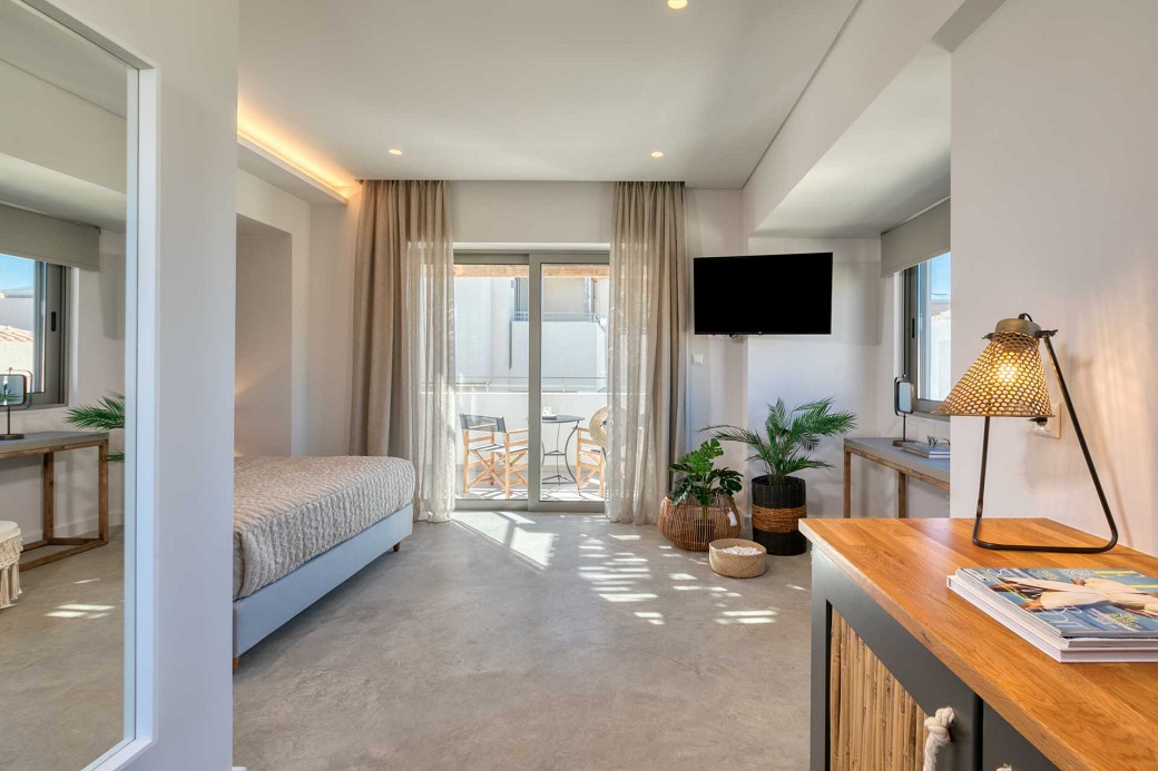 Double Partial Sea View