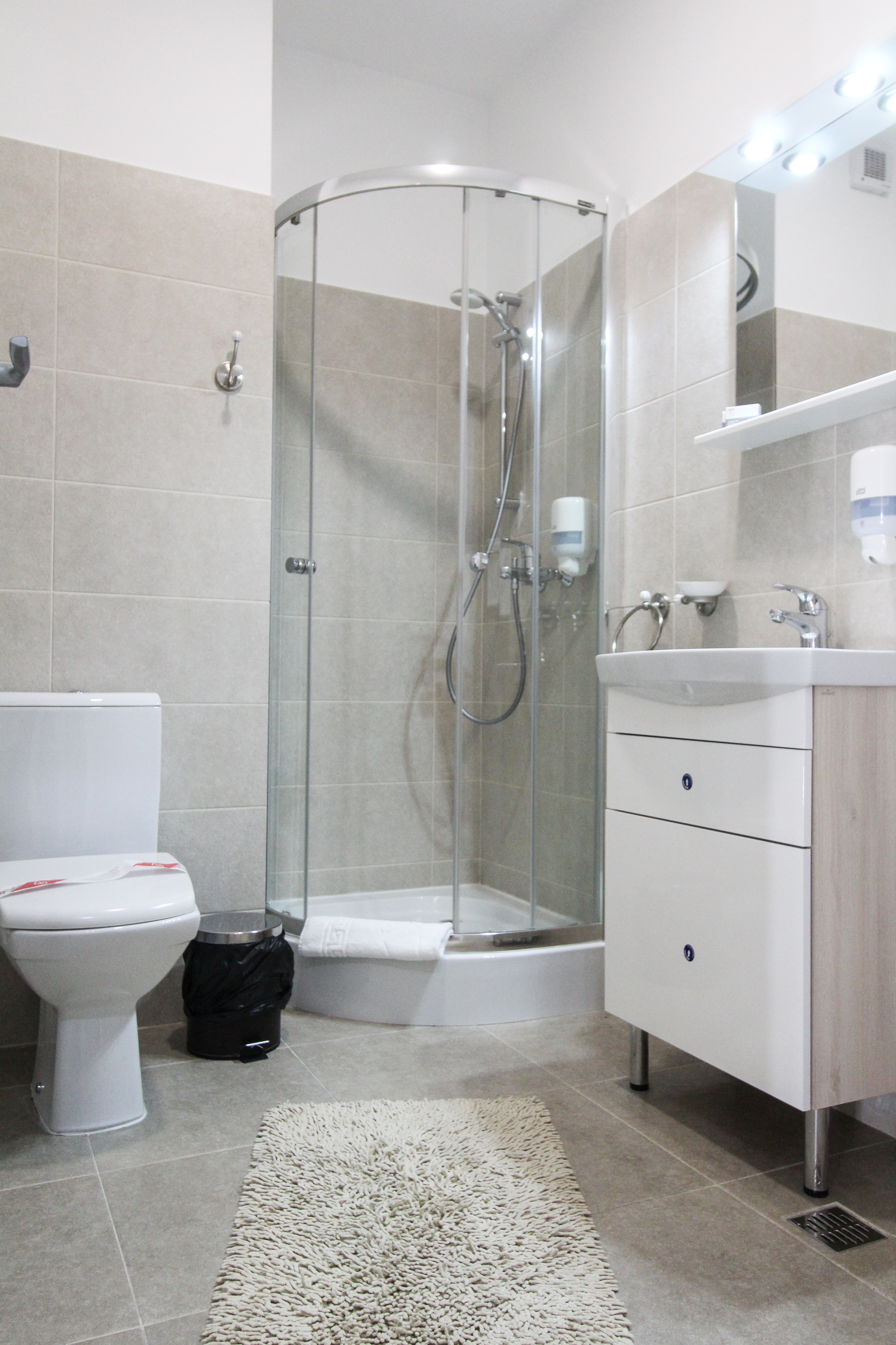 Apartment Capacity 1