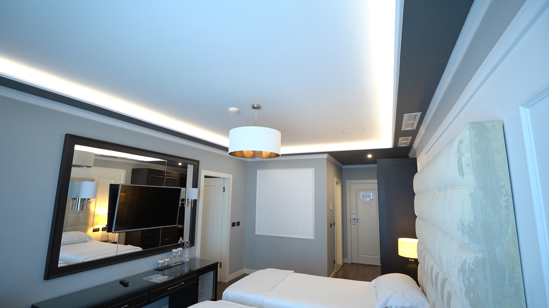 Family Room Land View