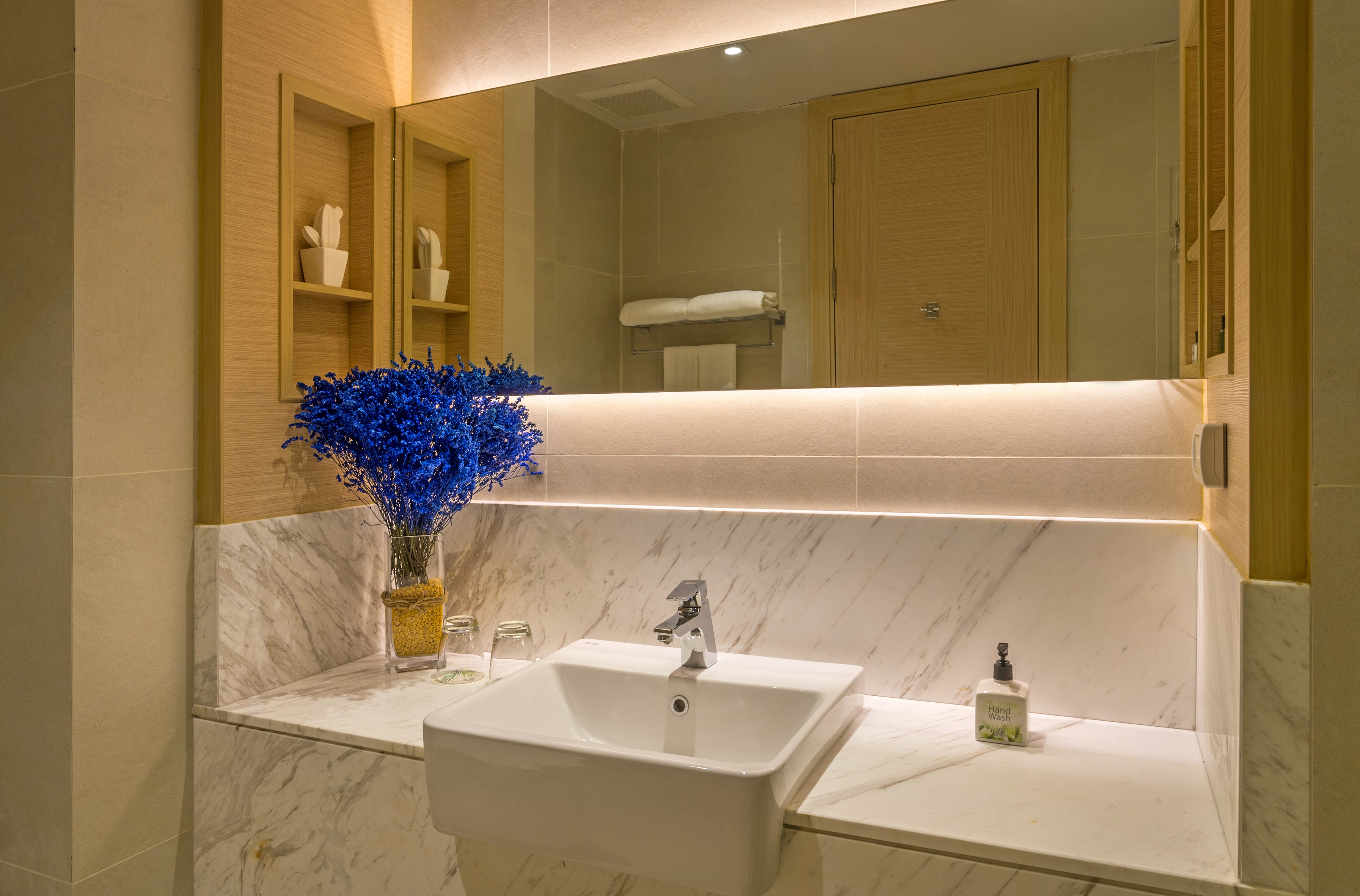 Double Deluxe Pool View