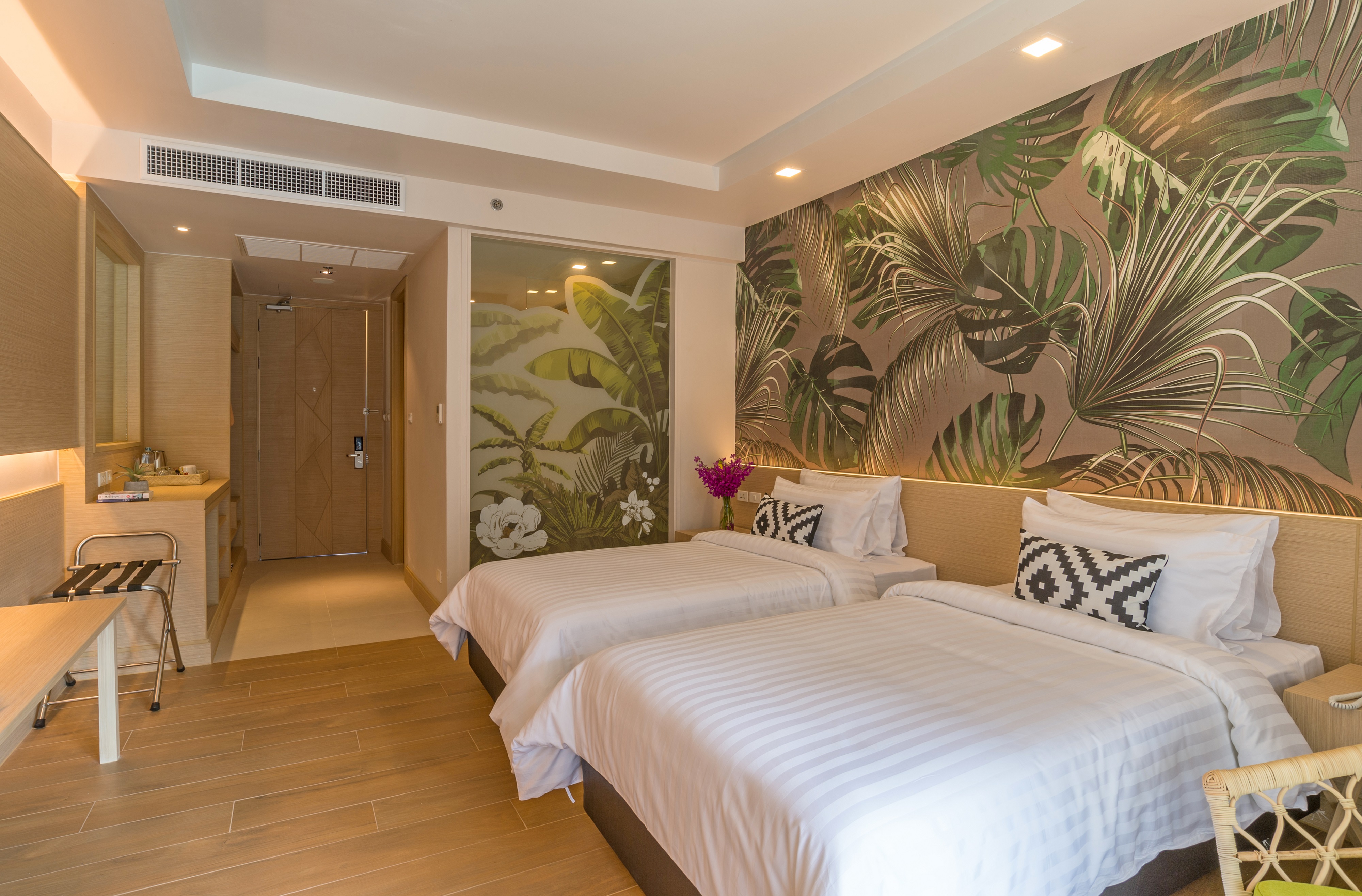 Double Deluxe Pool View