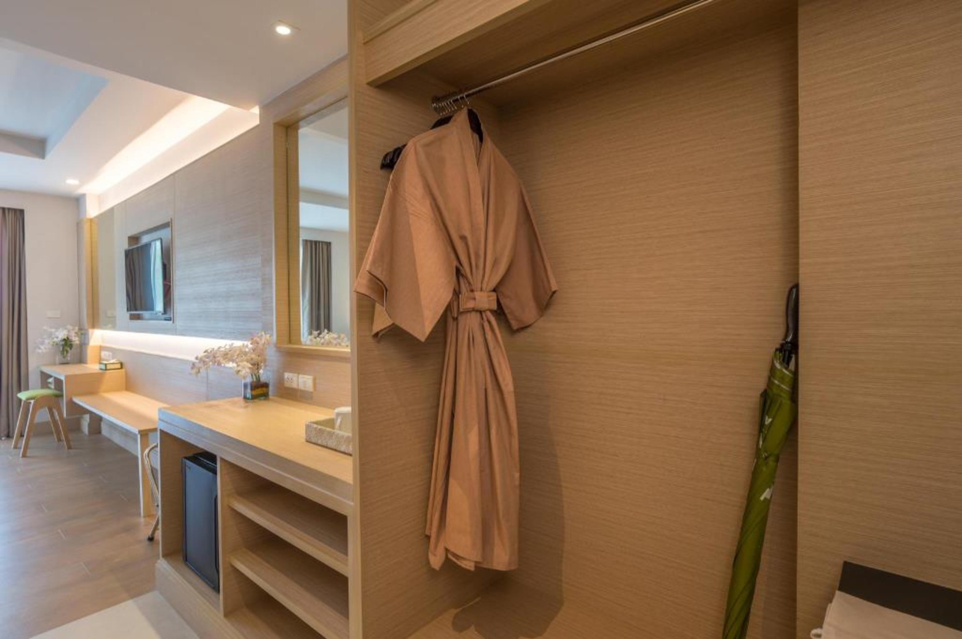 Double or Twin Deluxe Sea View