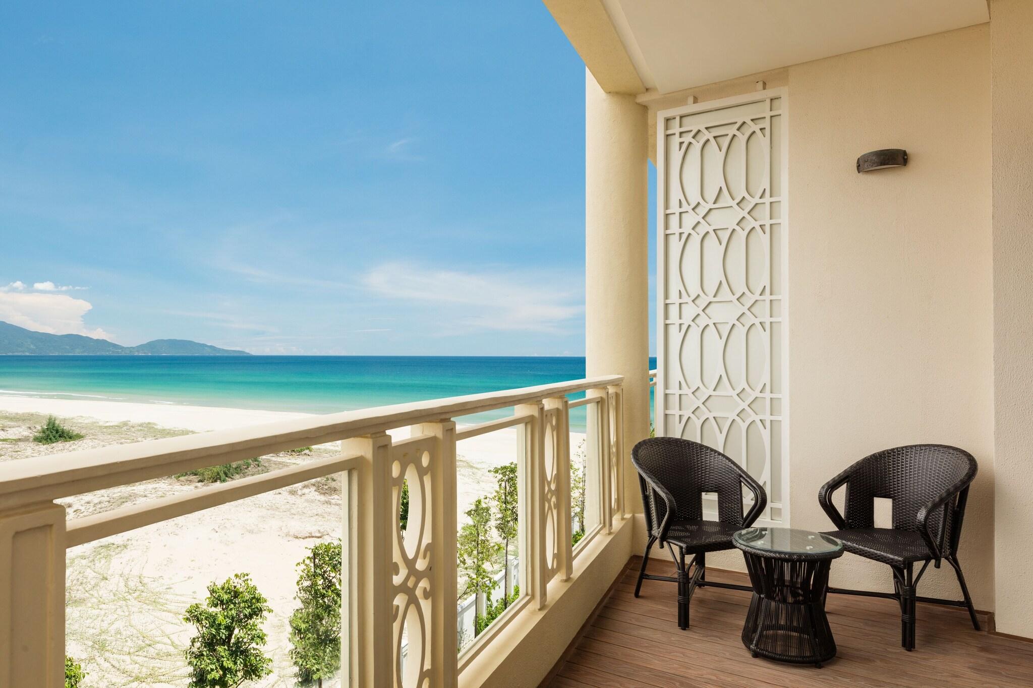 Double Bay View King Bed