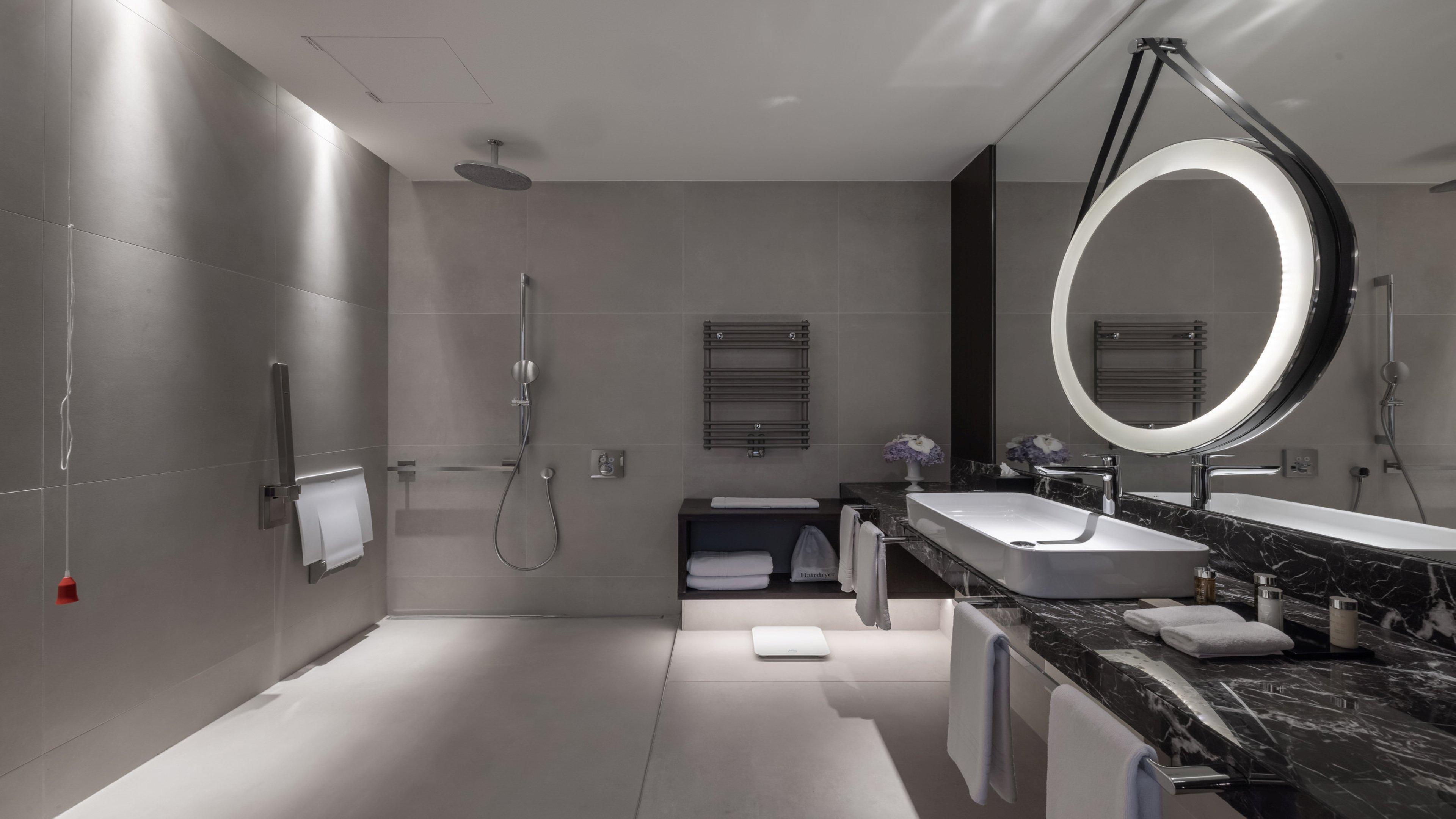 Double Accessible King Size Bed