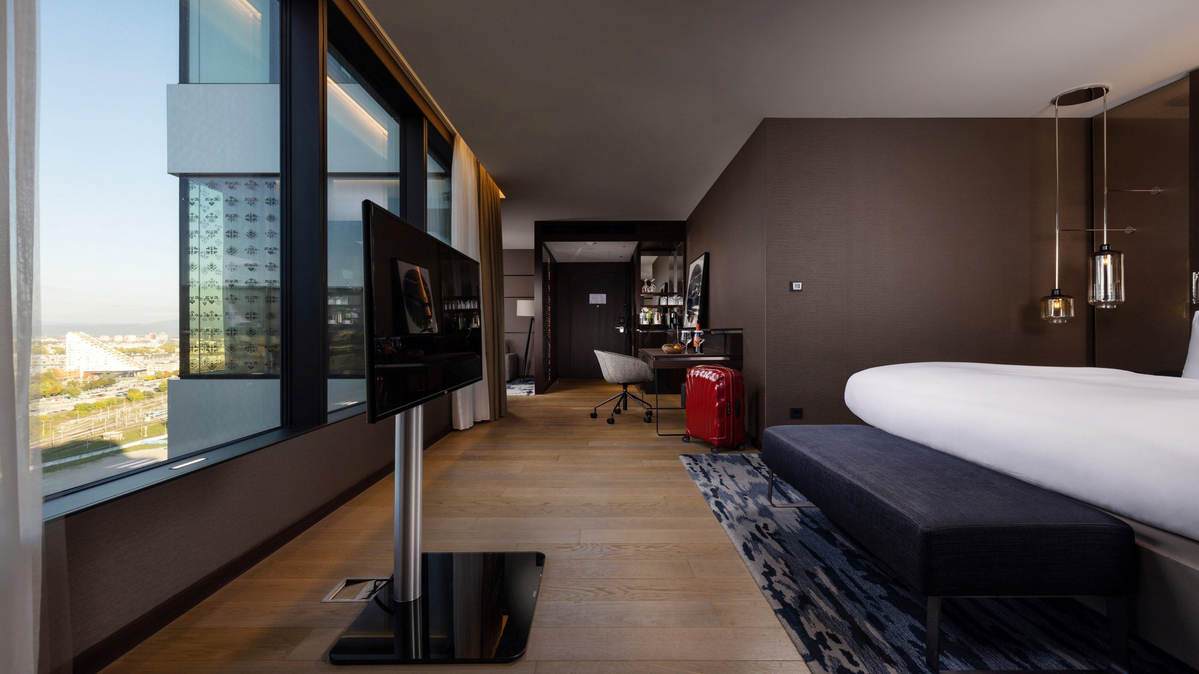 Junior Suite King Size Bed