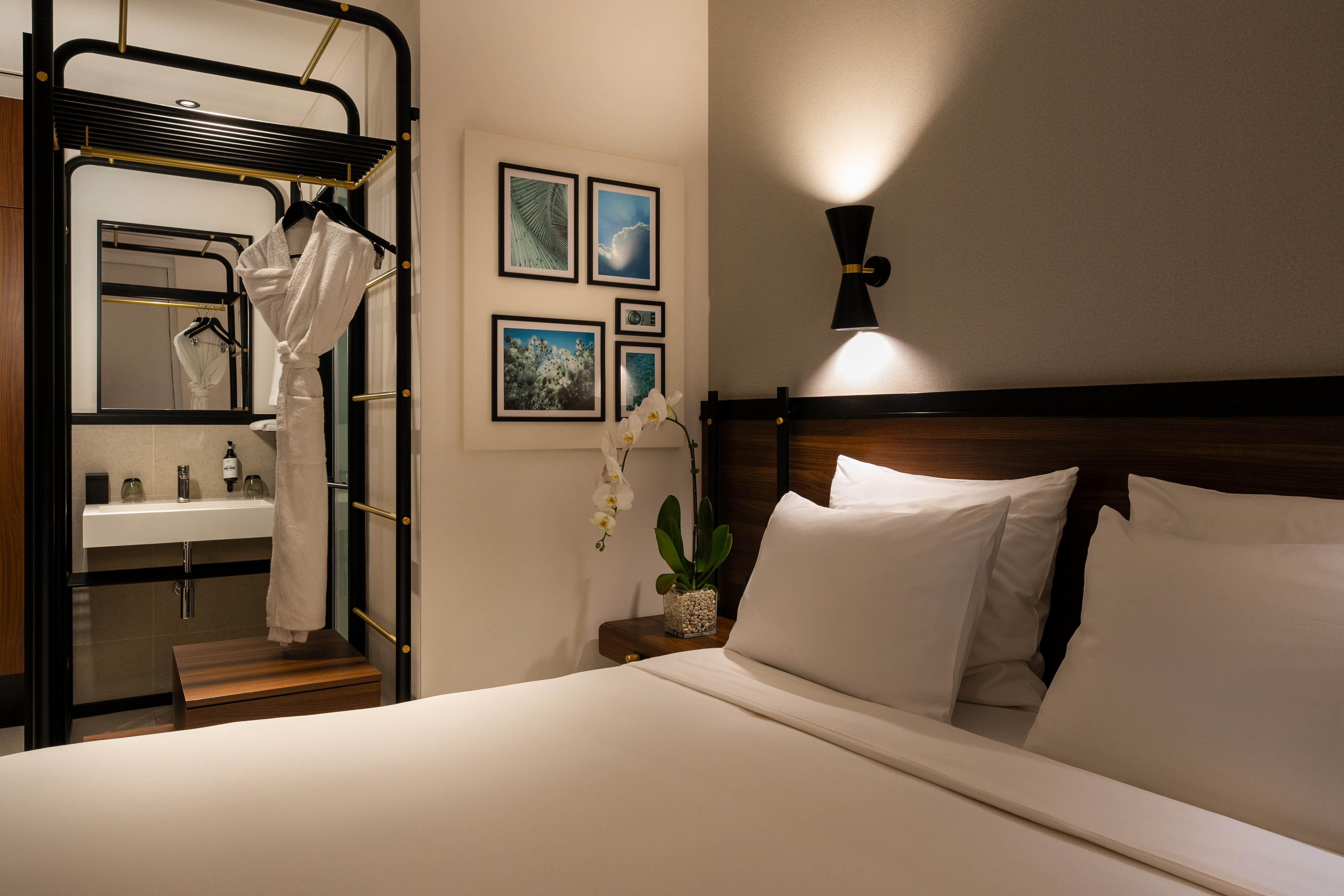 Double King Size Bed