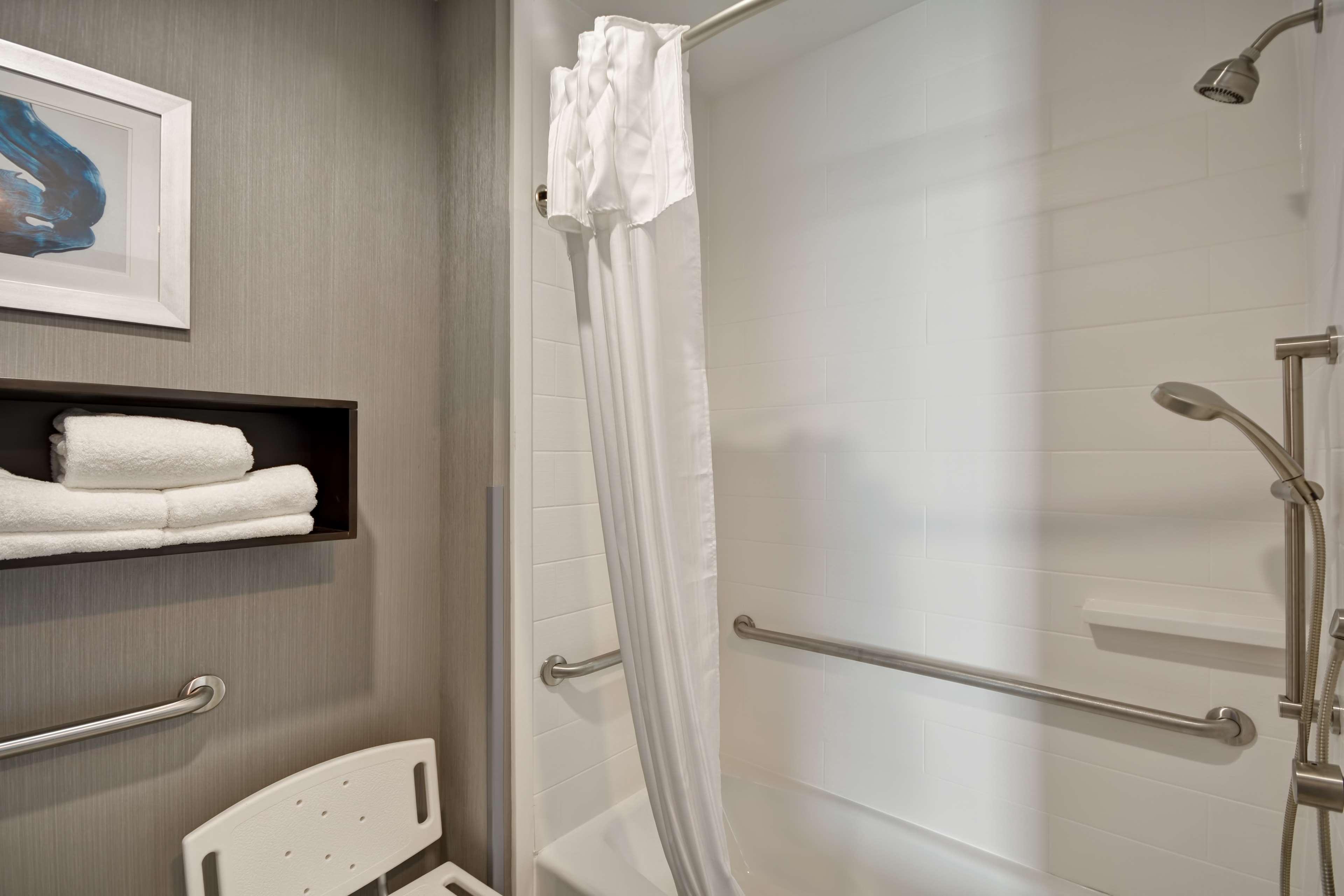 Studio Accessible-two Queen Beds