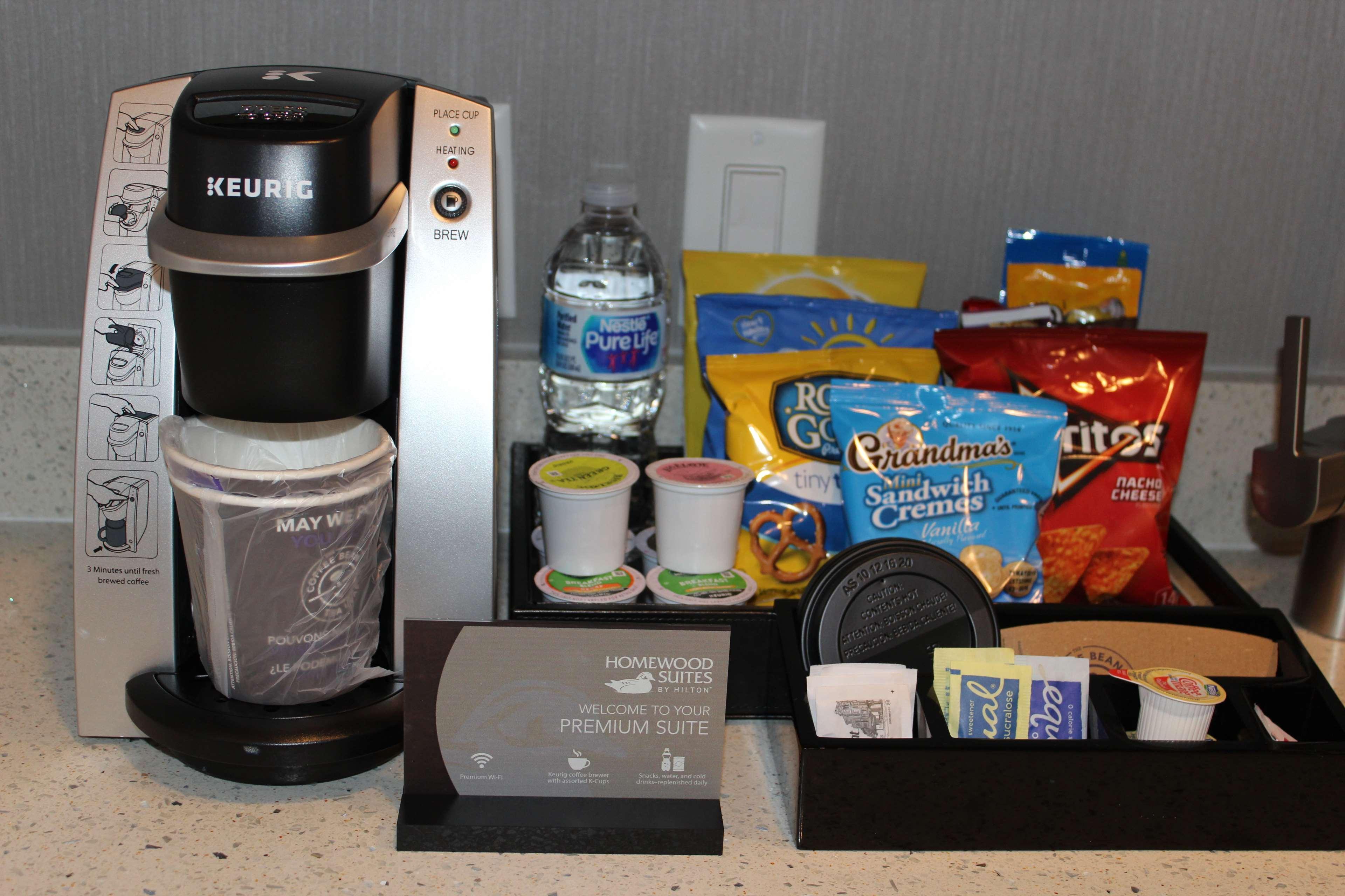 Studio Two Queen Beds Non Smoking