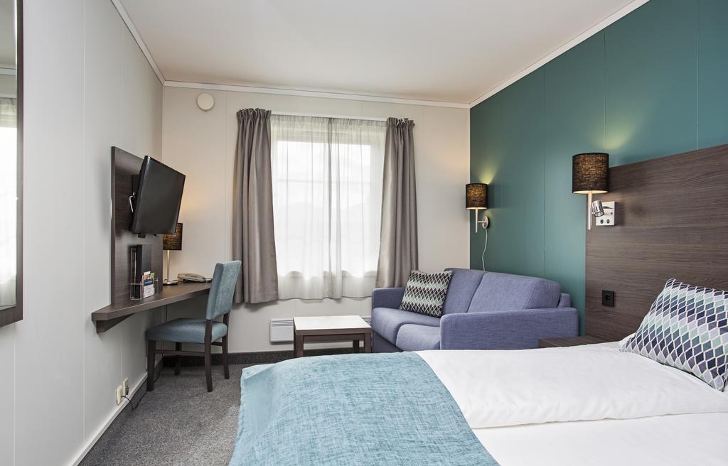 Family Room Superior