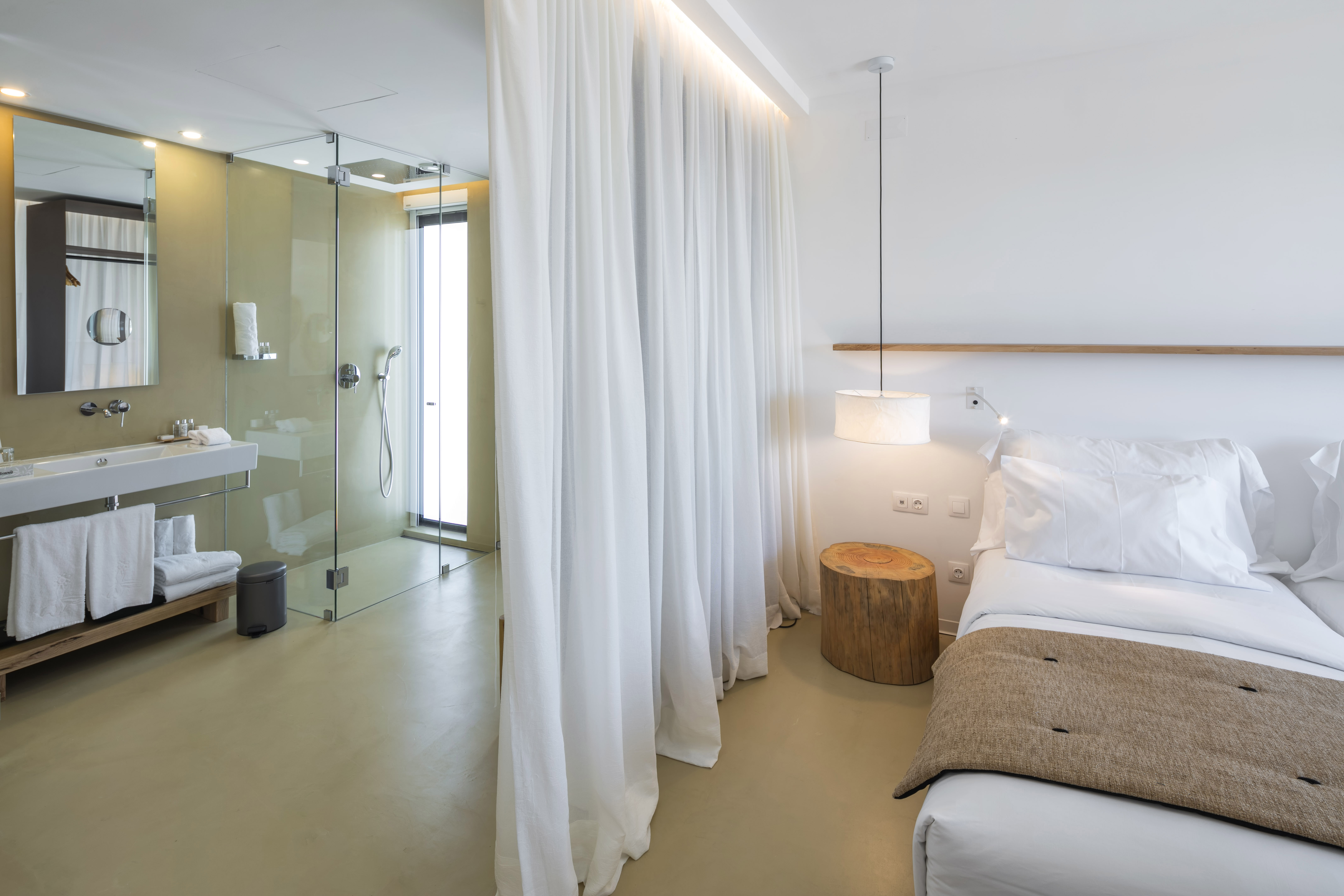 Double or Twin Superior