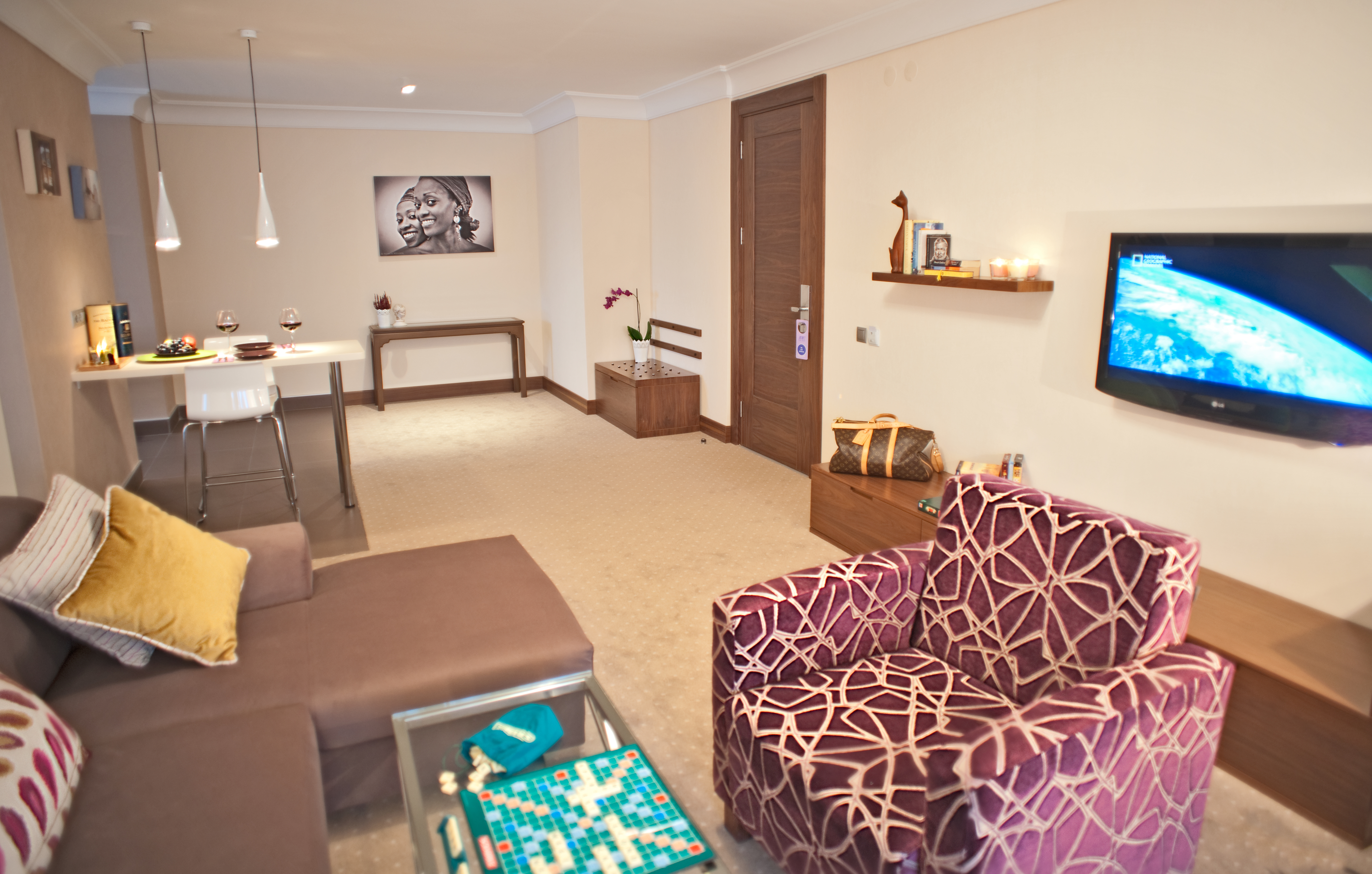 Apartment with Kitchenette