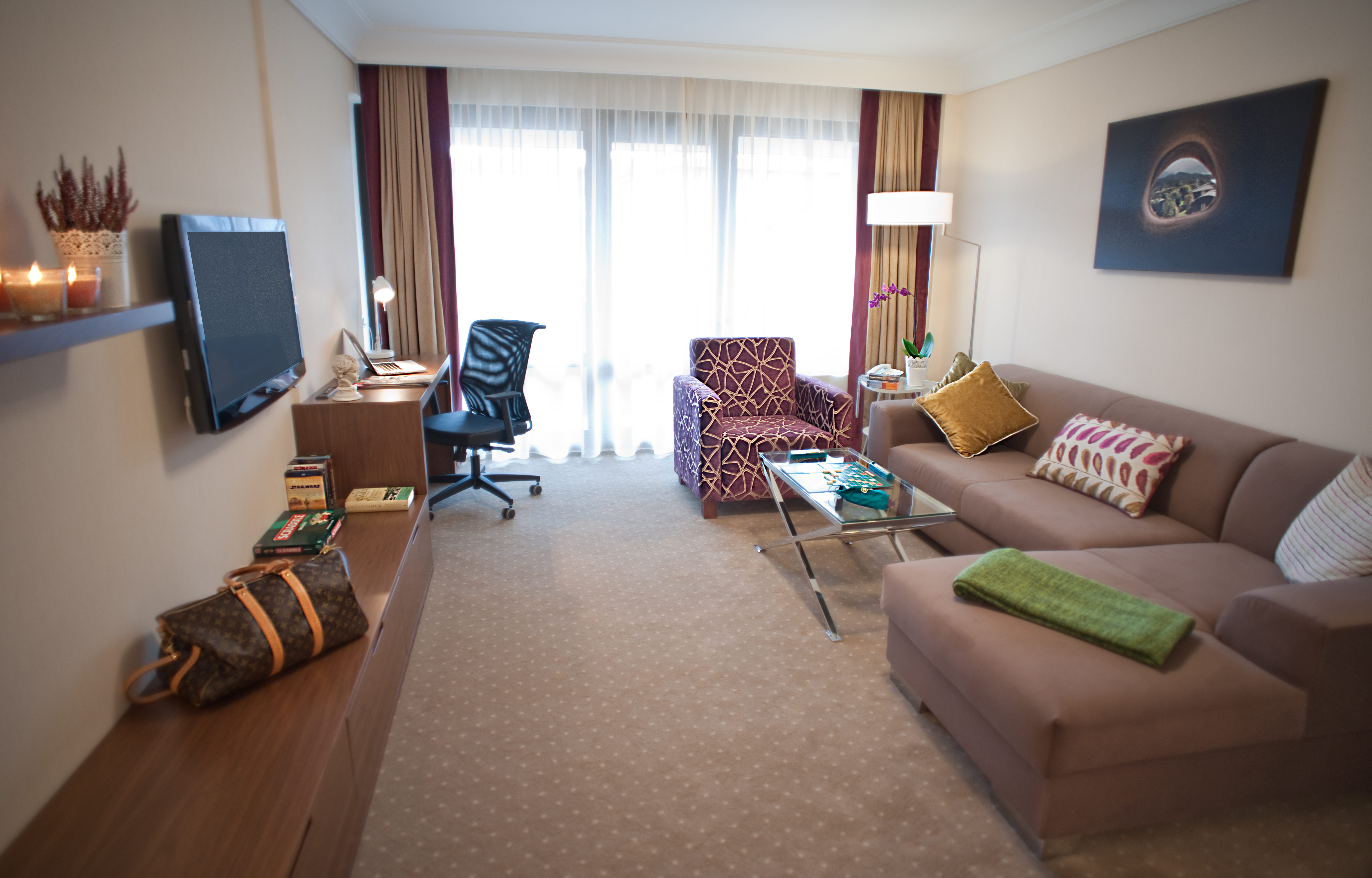 Apartment with Kitchenette