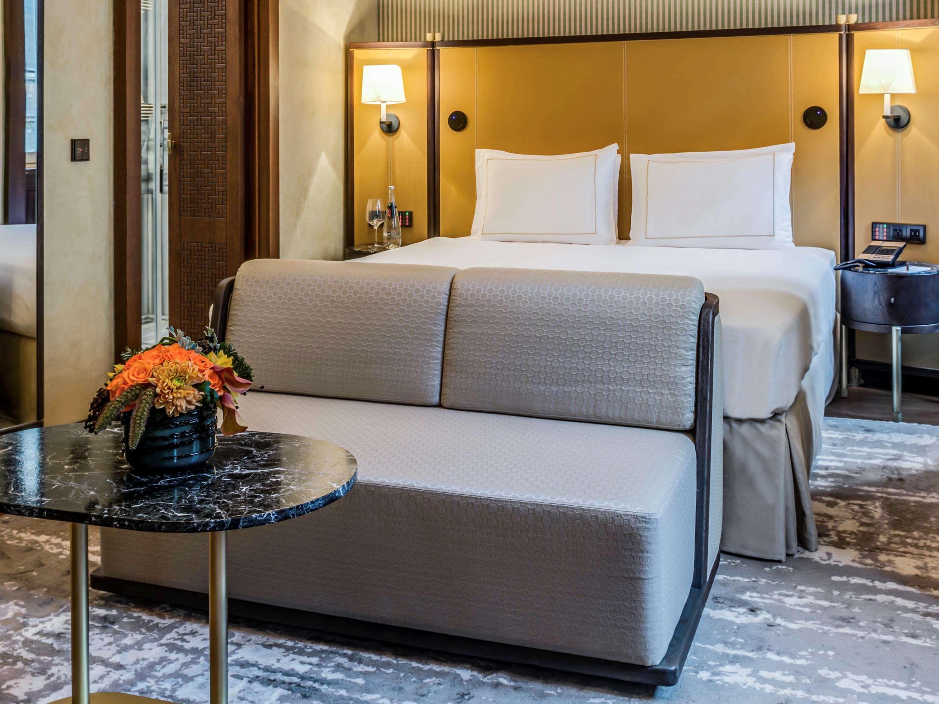 Double Deluxe King Bed