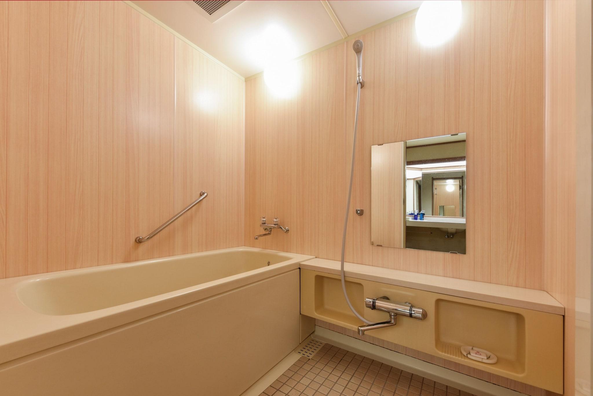 Room Connecting Room