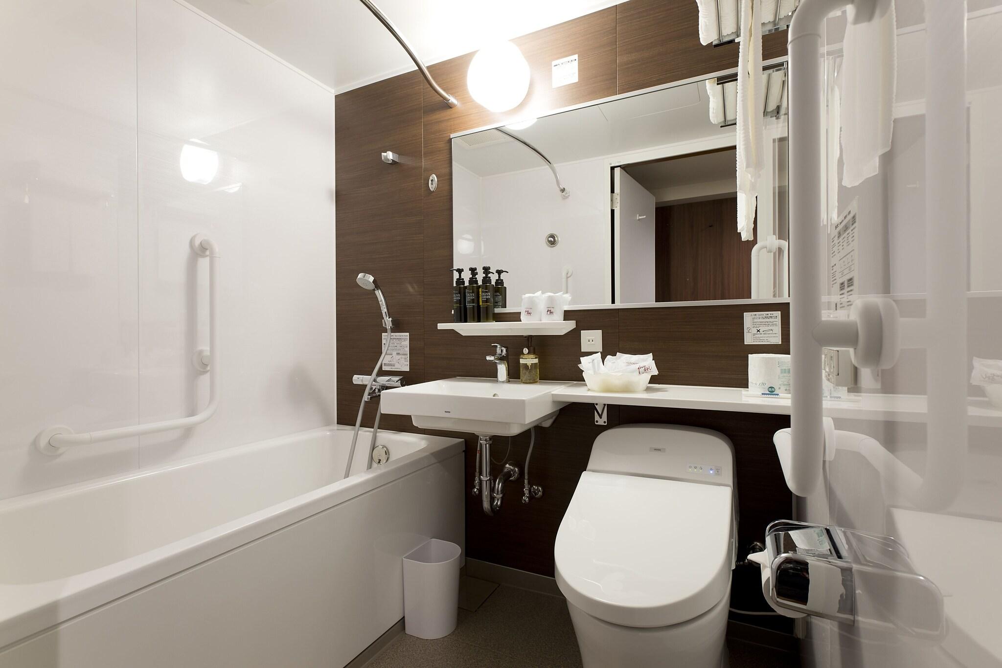 Quadruple Non Smoking