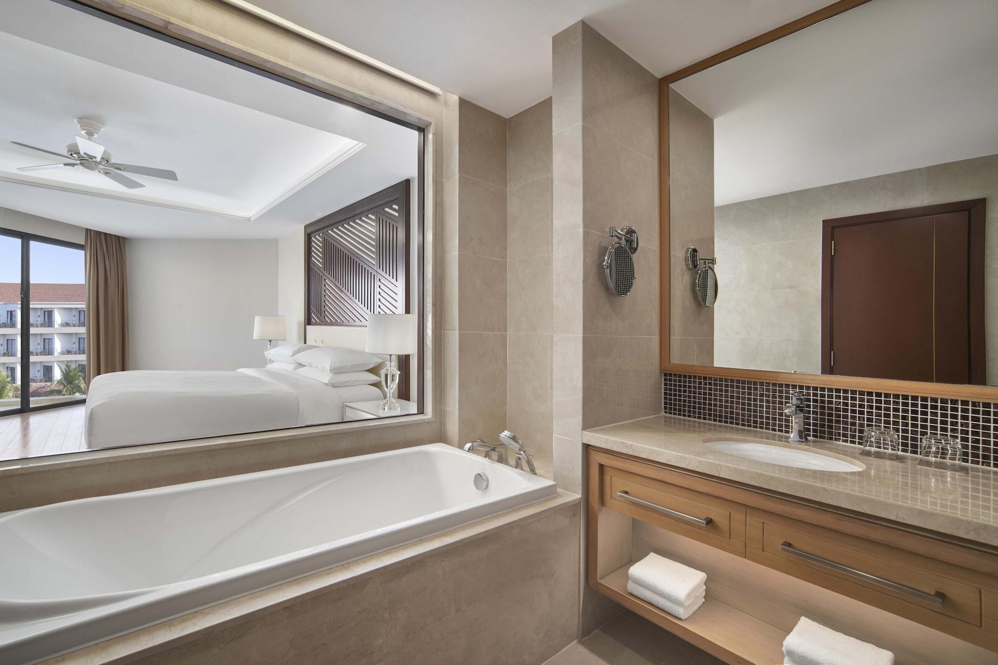 Twin Deluxe Ocean View