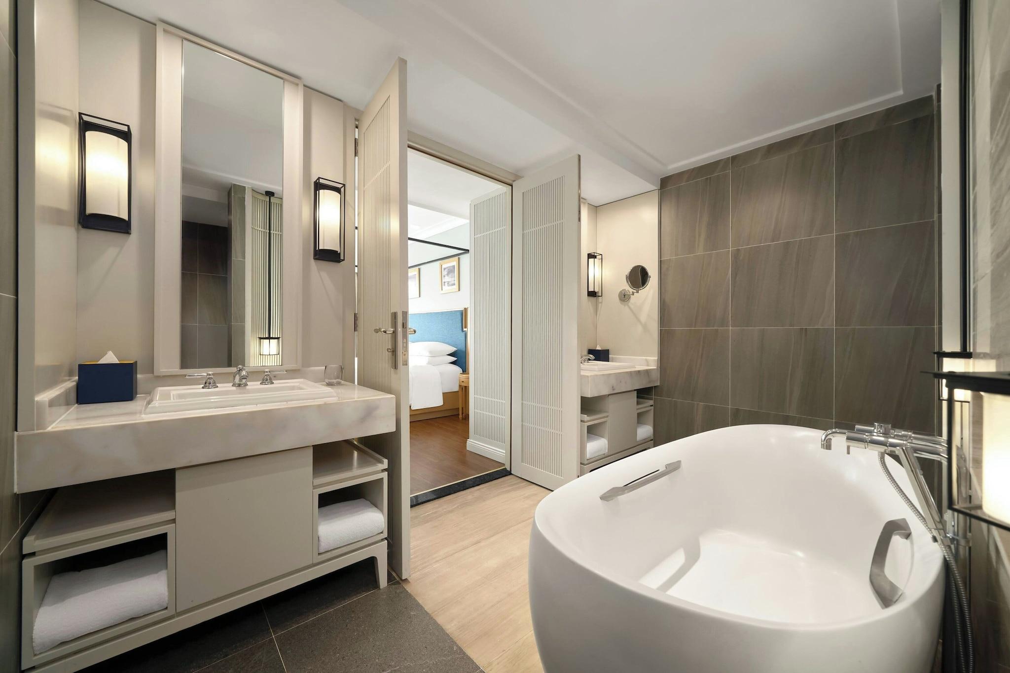 Villa Five Bedrooms with Private Pool