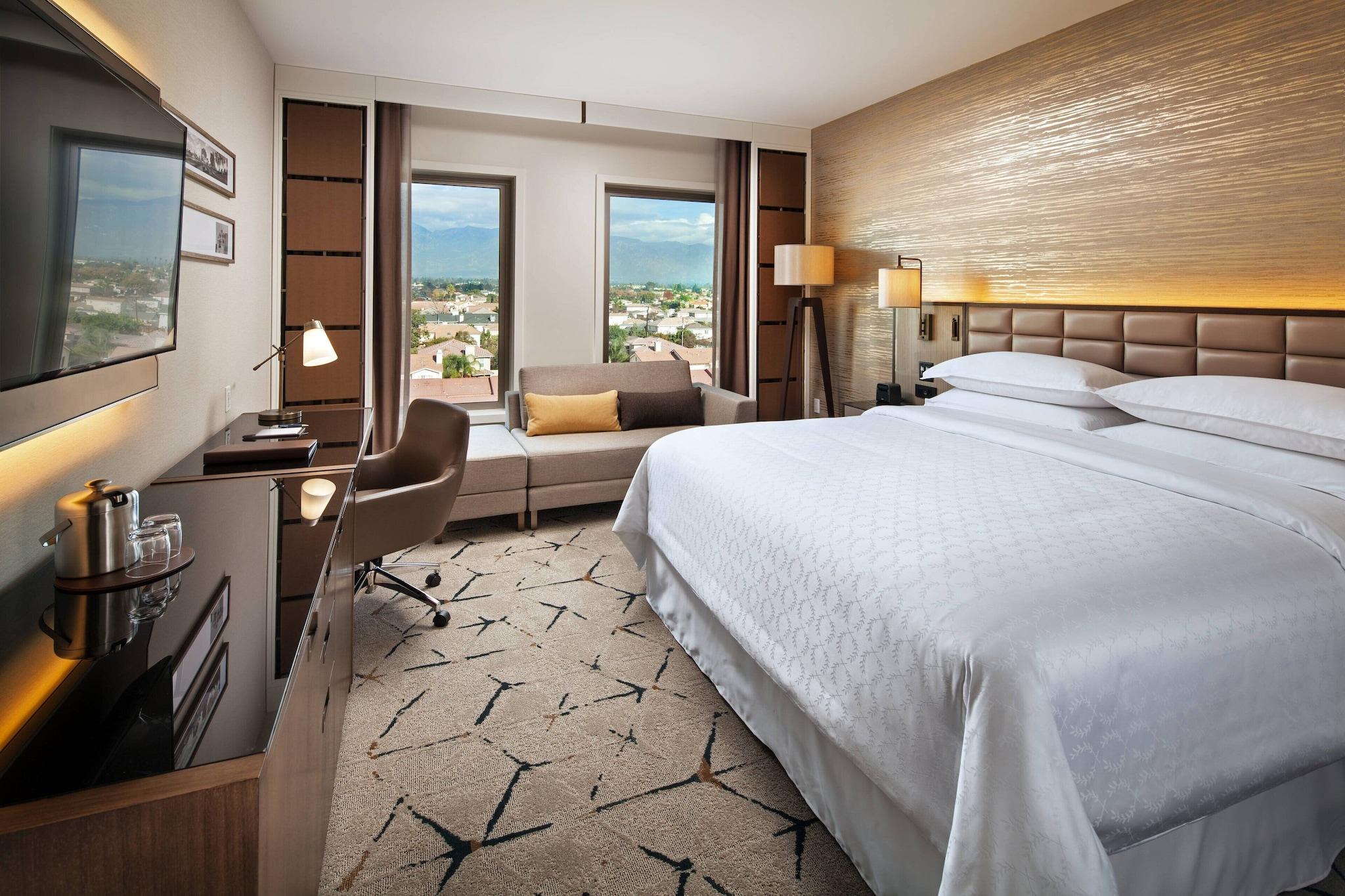 Double Accessible King Size Bed