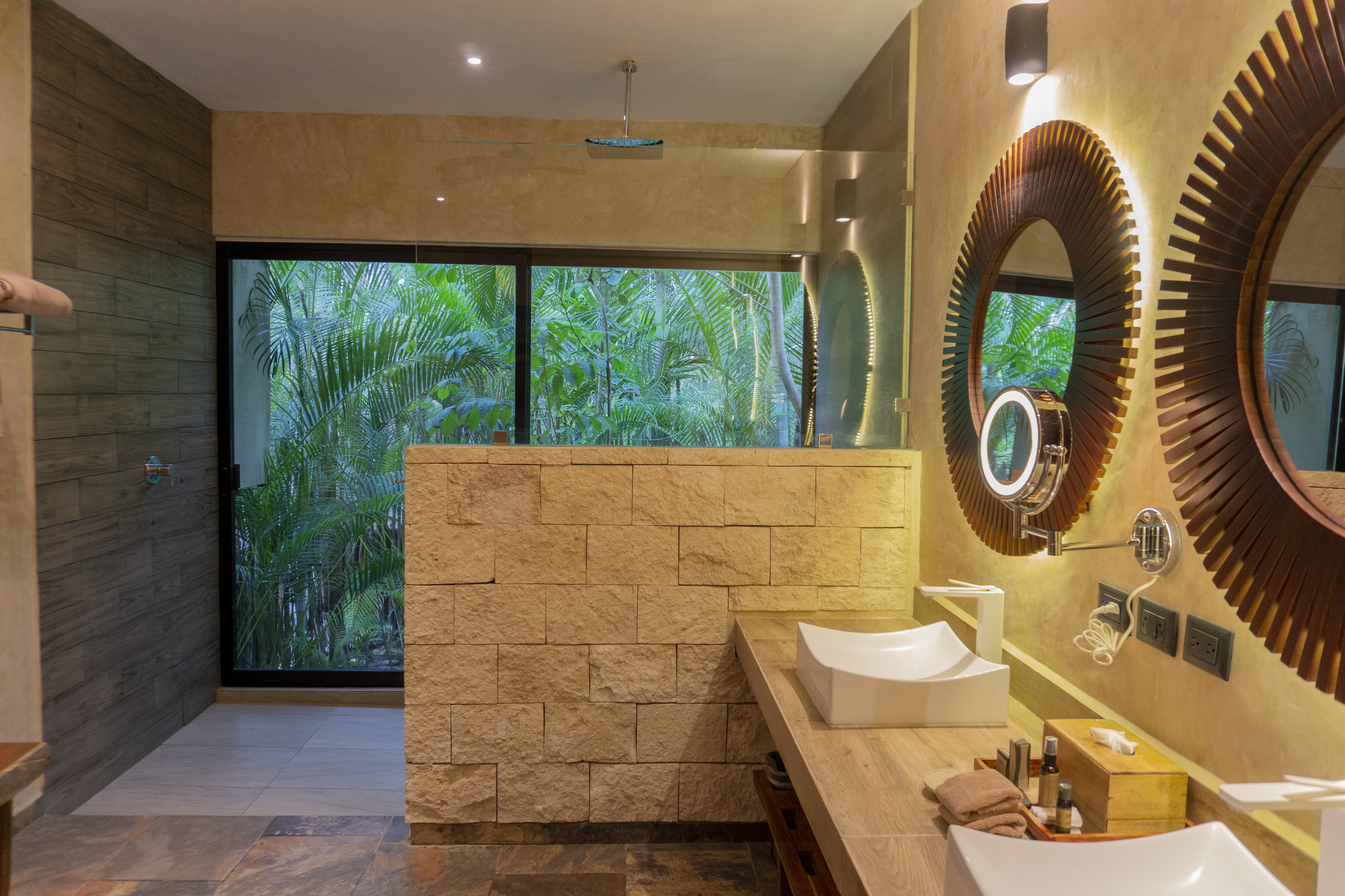 Villa Two Queen Beds