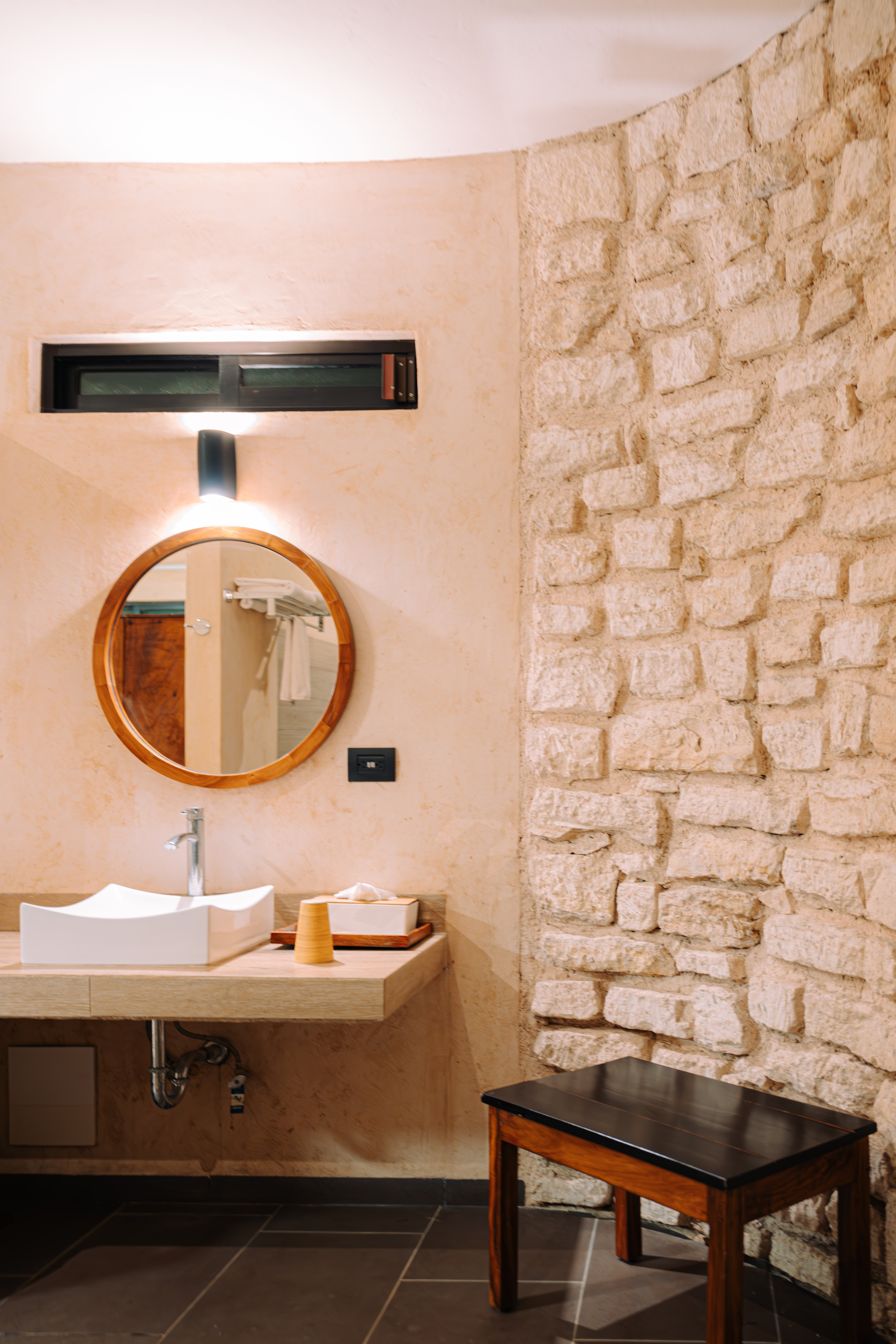 Bungalow King Size Bed