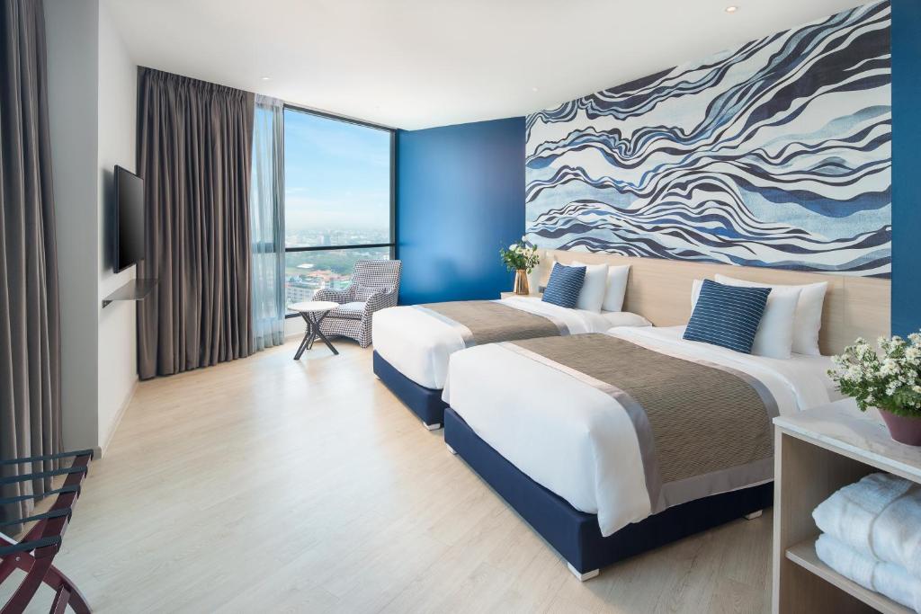 Double or Twin City View