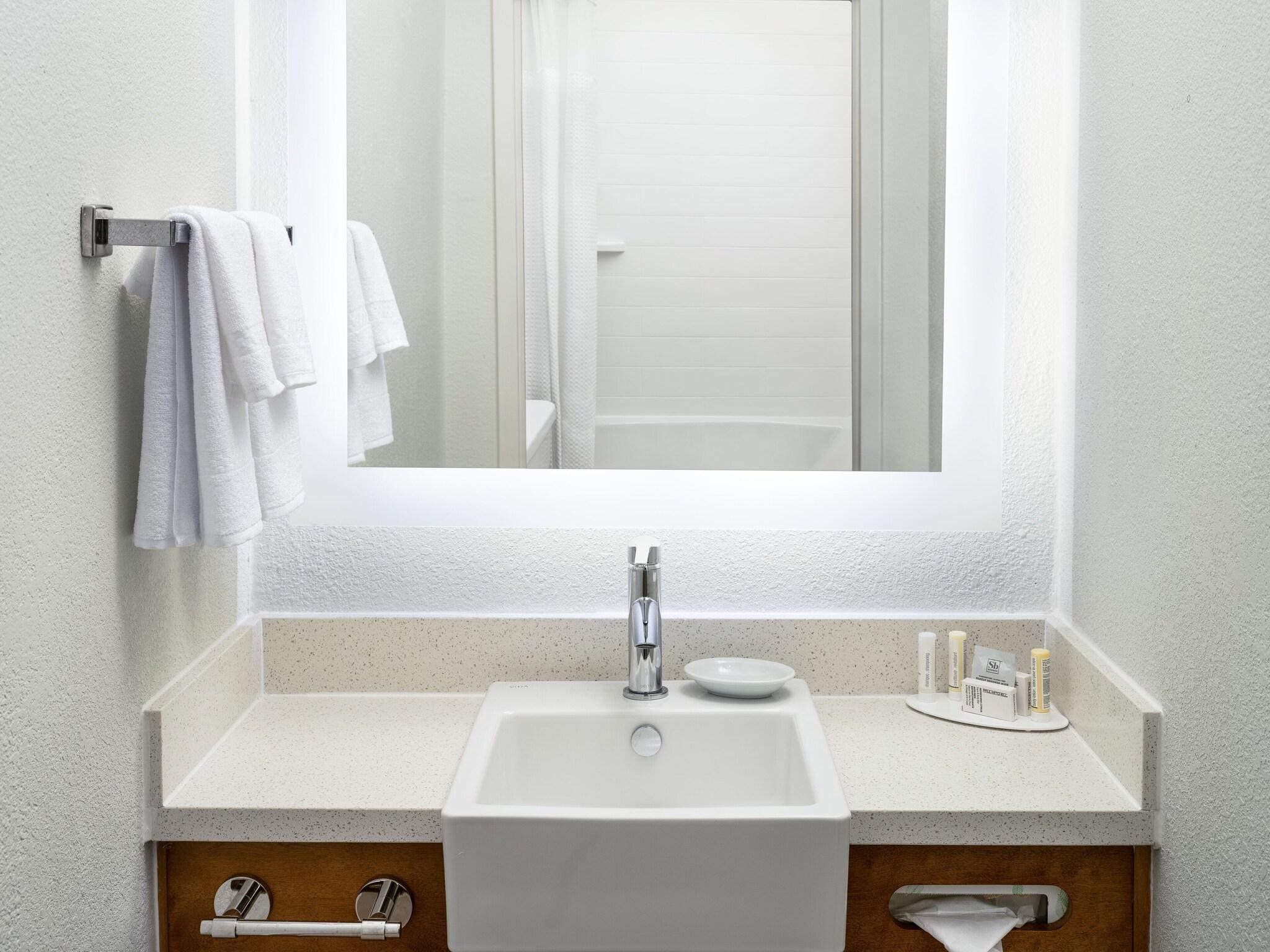 Suite Two Queen Beds