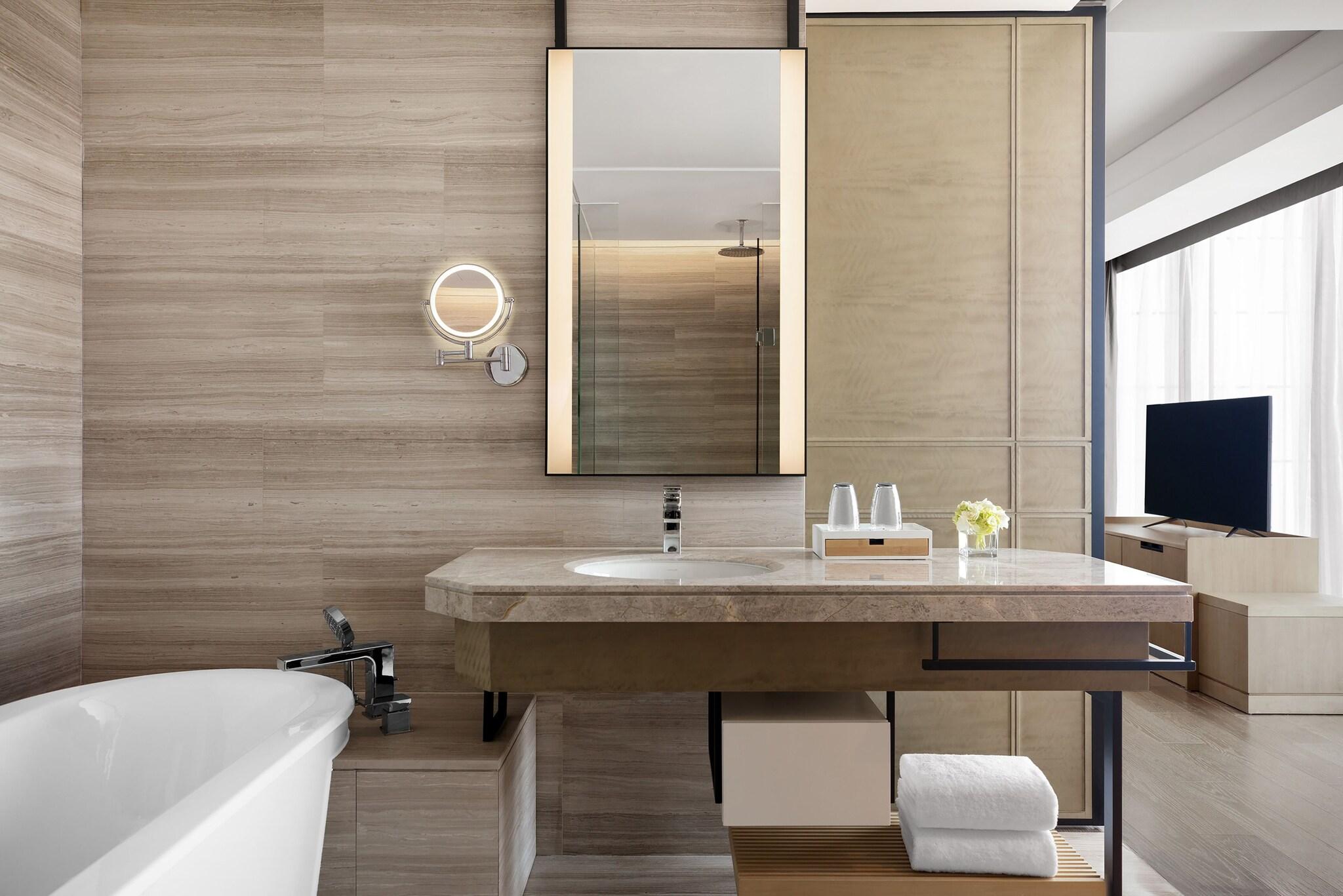 Double Executive King Bed