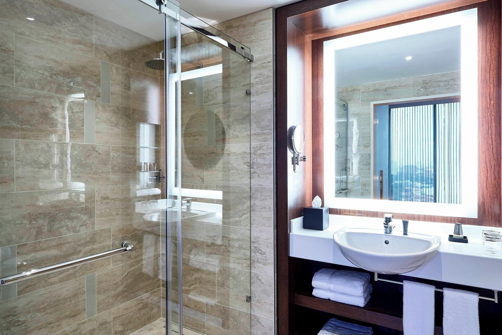 Double Classic King Bed