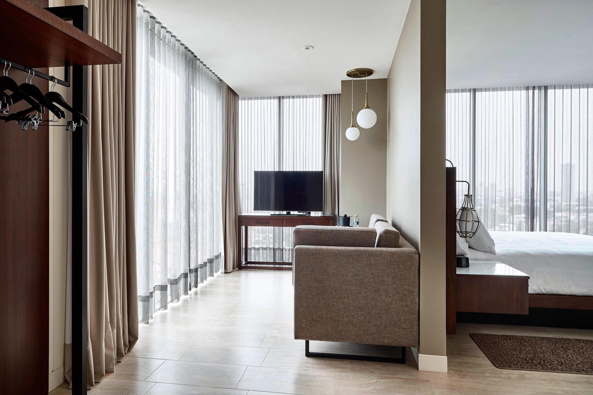 Quadruple Executive Two Queen Beds