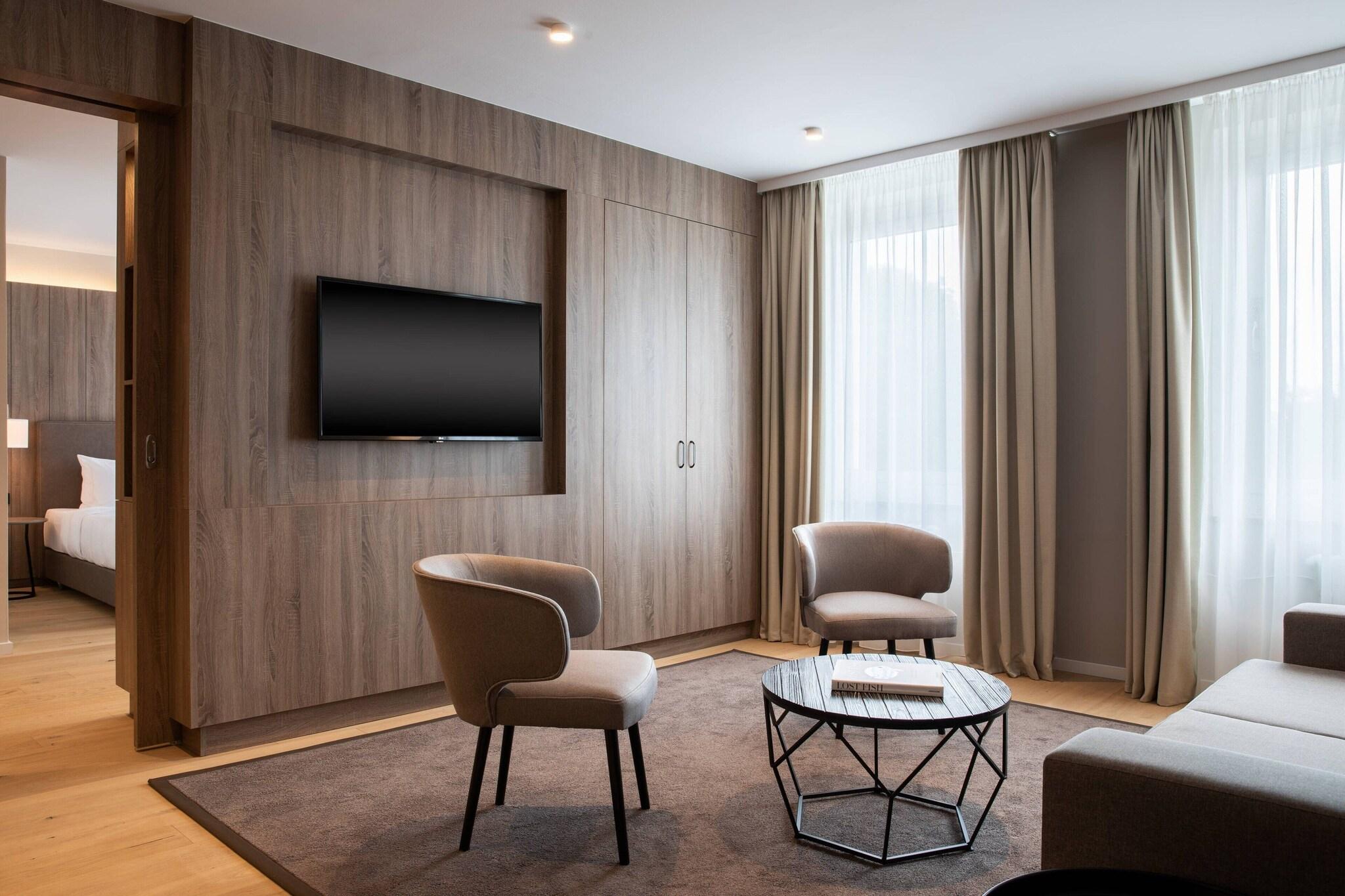 Junior Suite King Size Bed