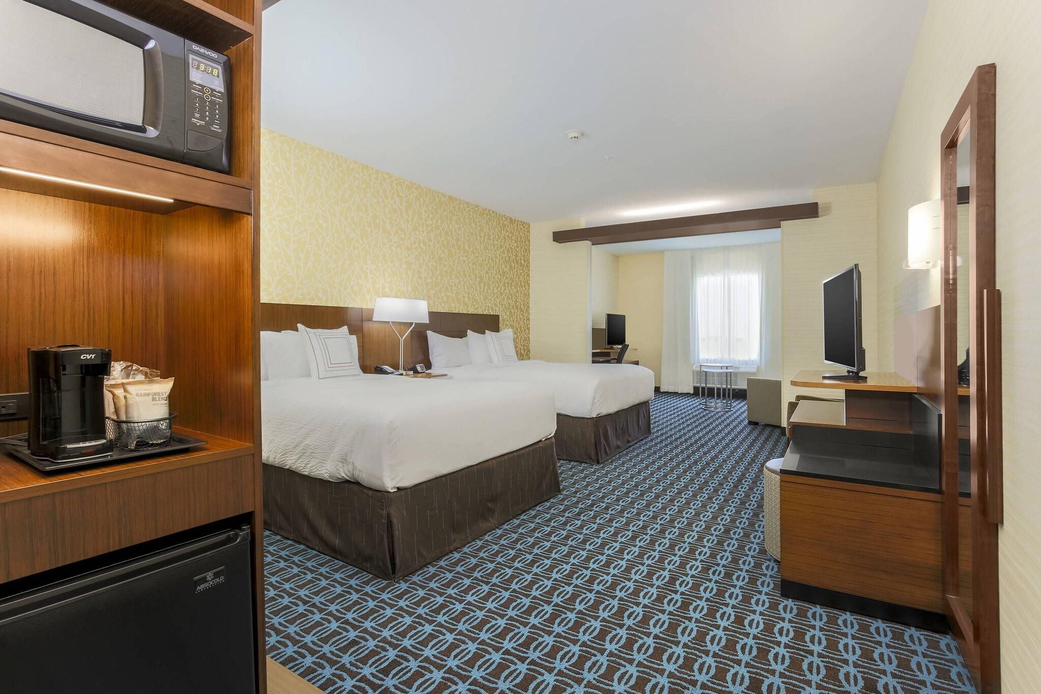 Suite Two Queen Beds