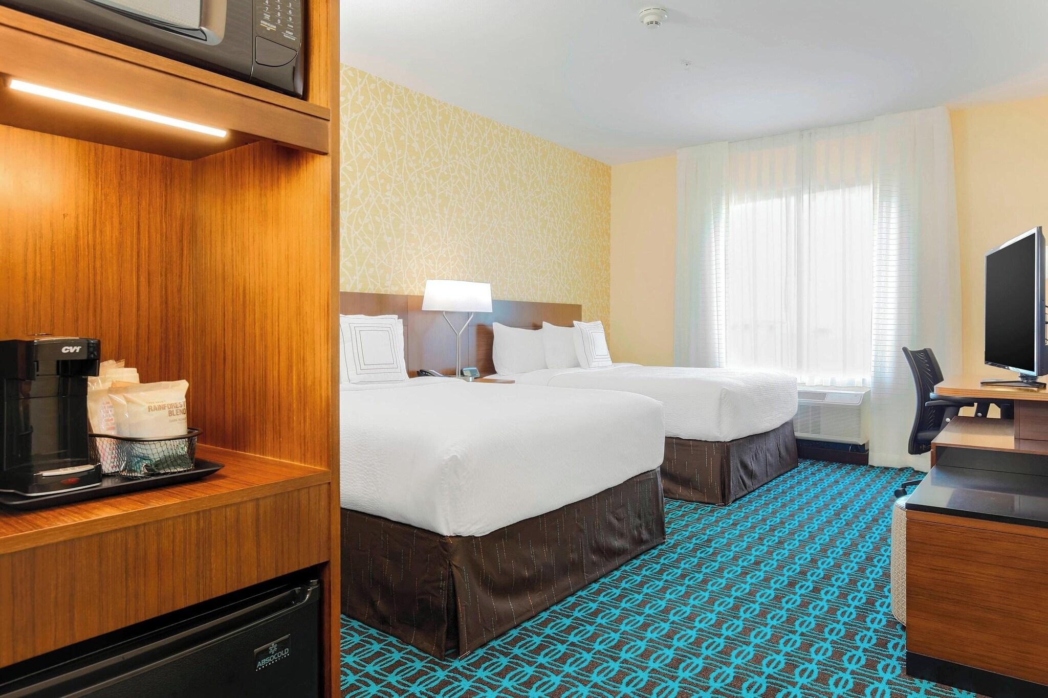 Quadruple Two Queen Beds