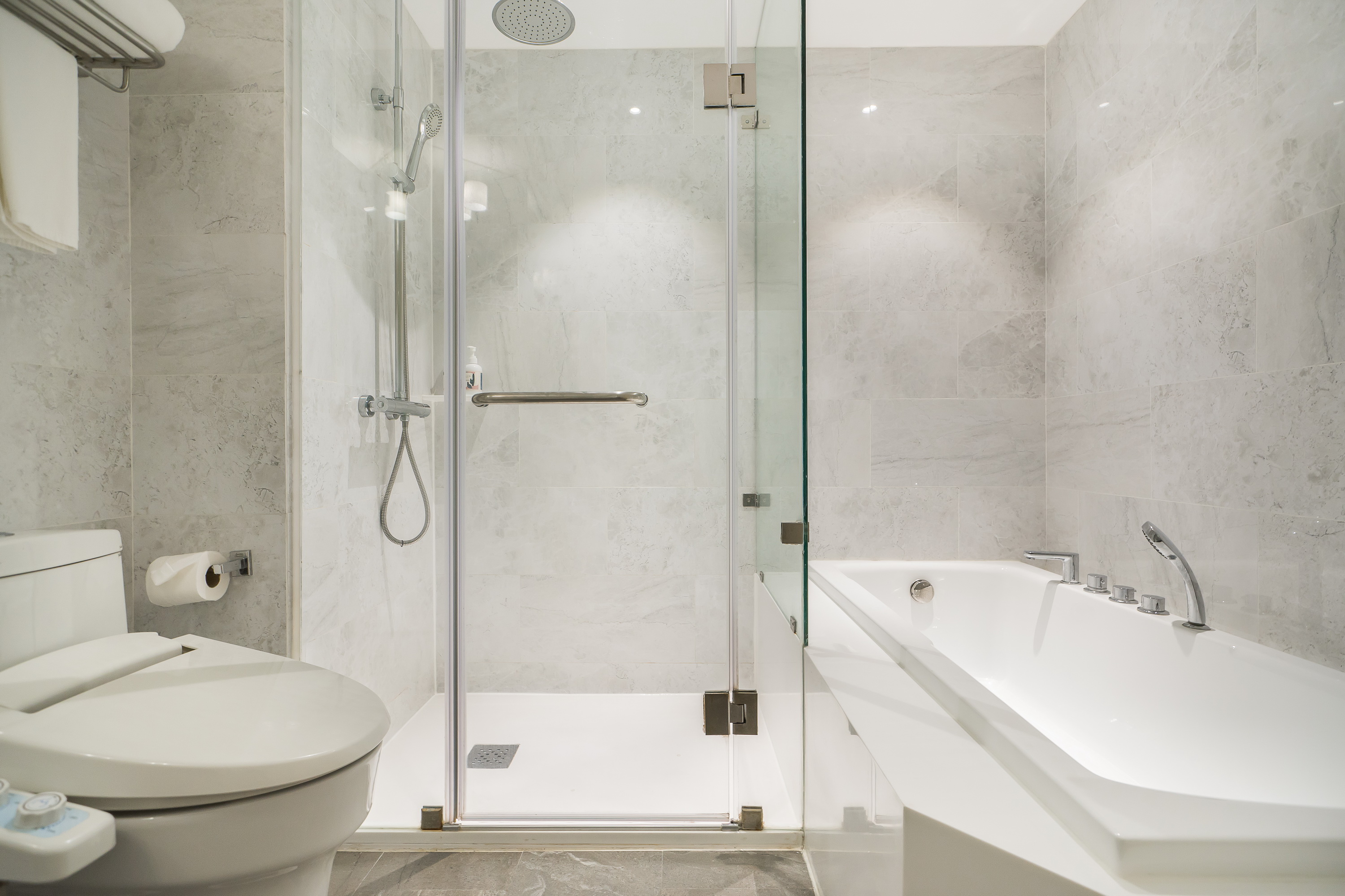 Double Deluxe Pool View