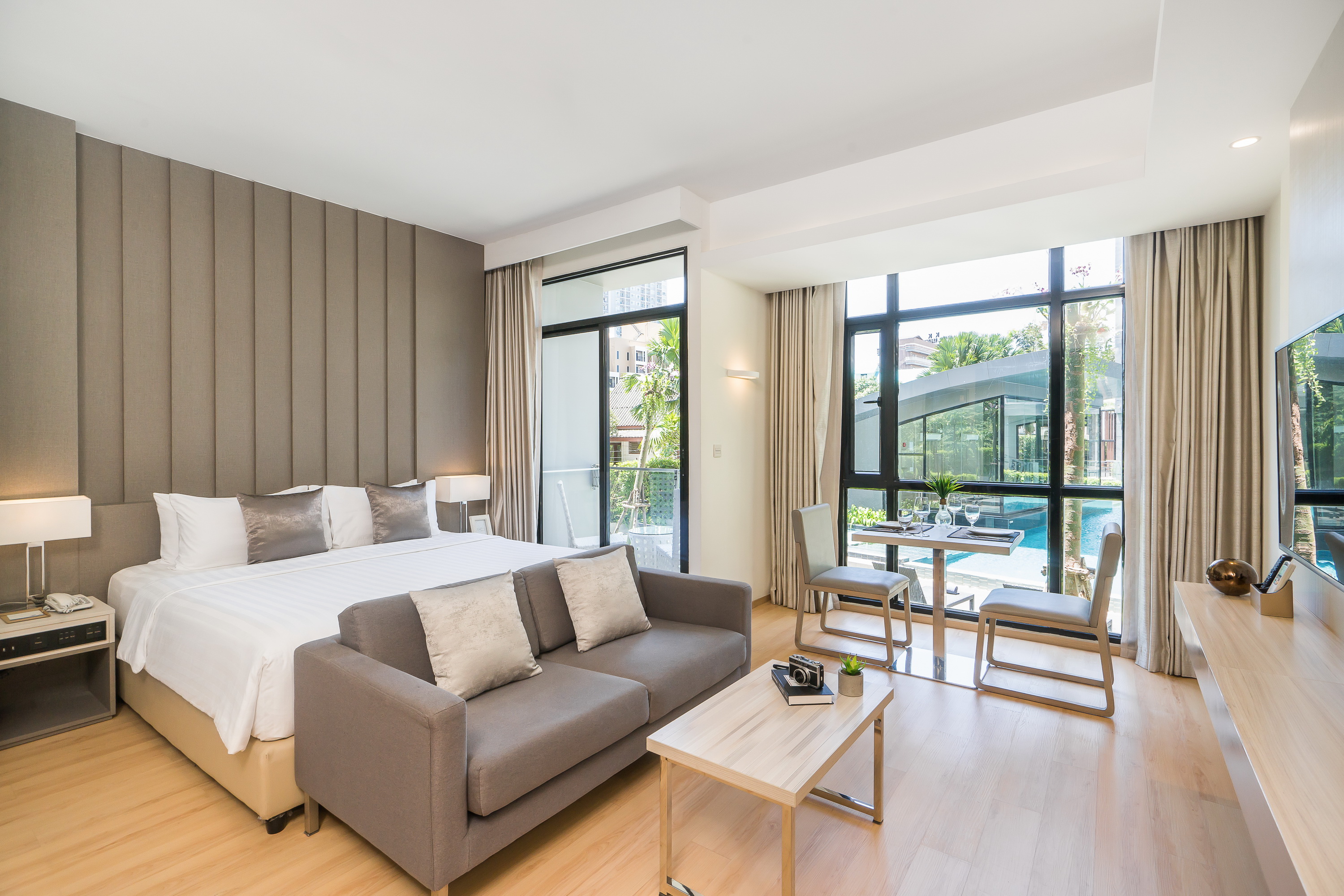 Double Deluxe Pool View