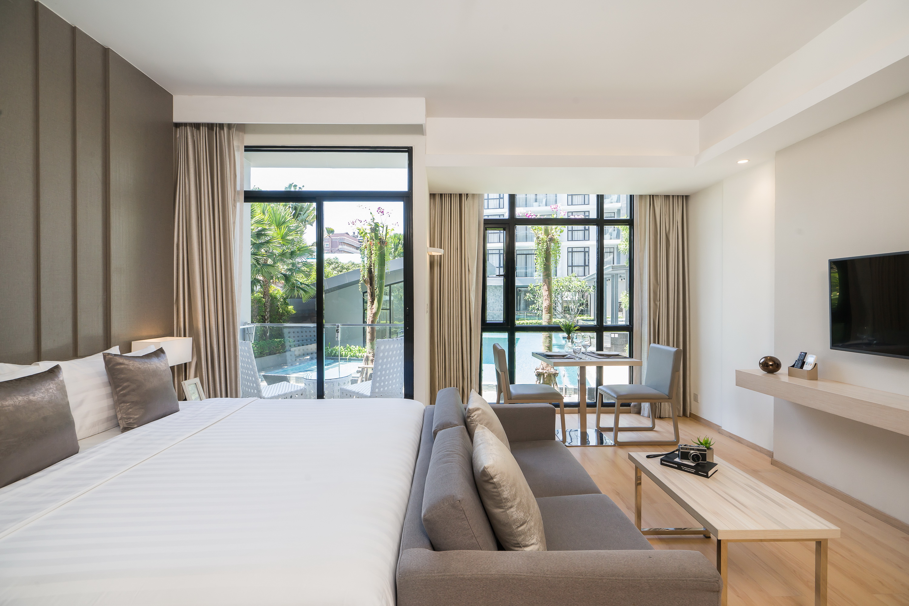 Double Deluxe Pool View