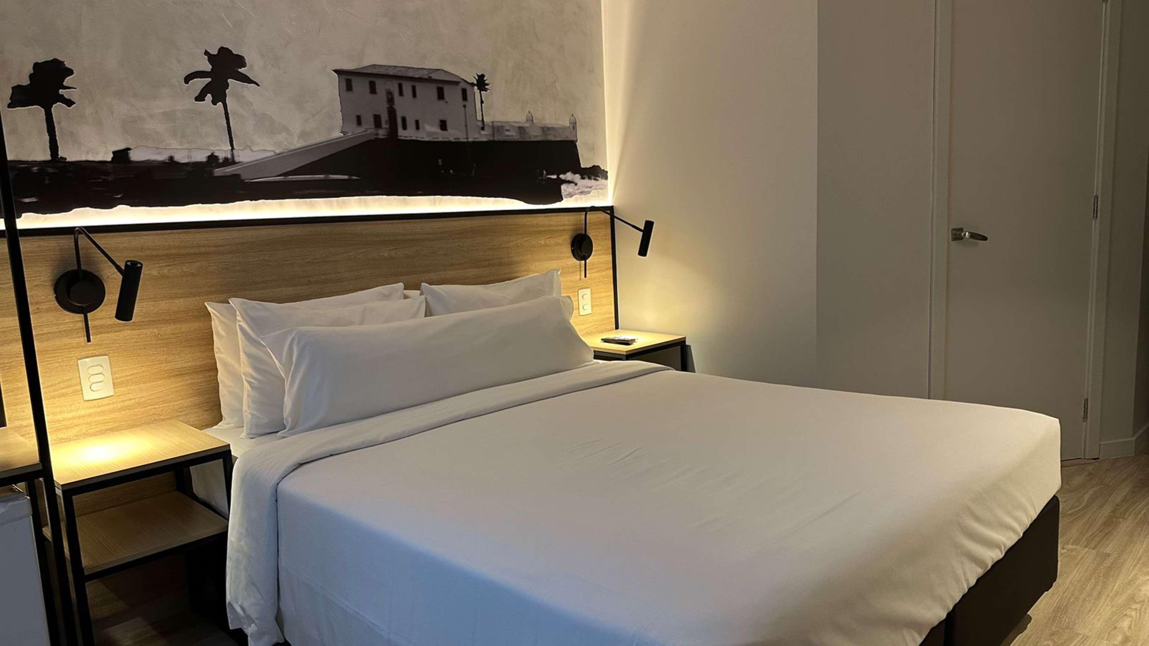 Double Queen Size Bed