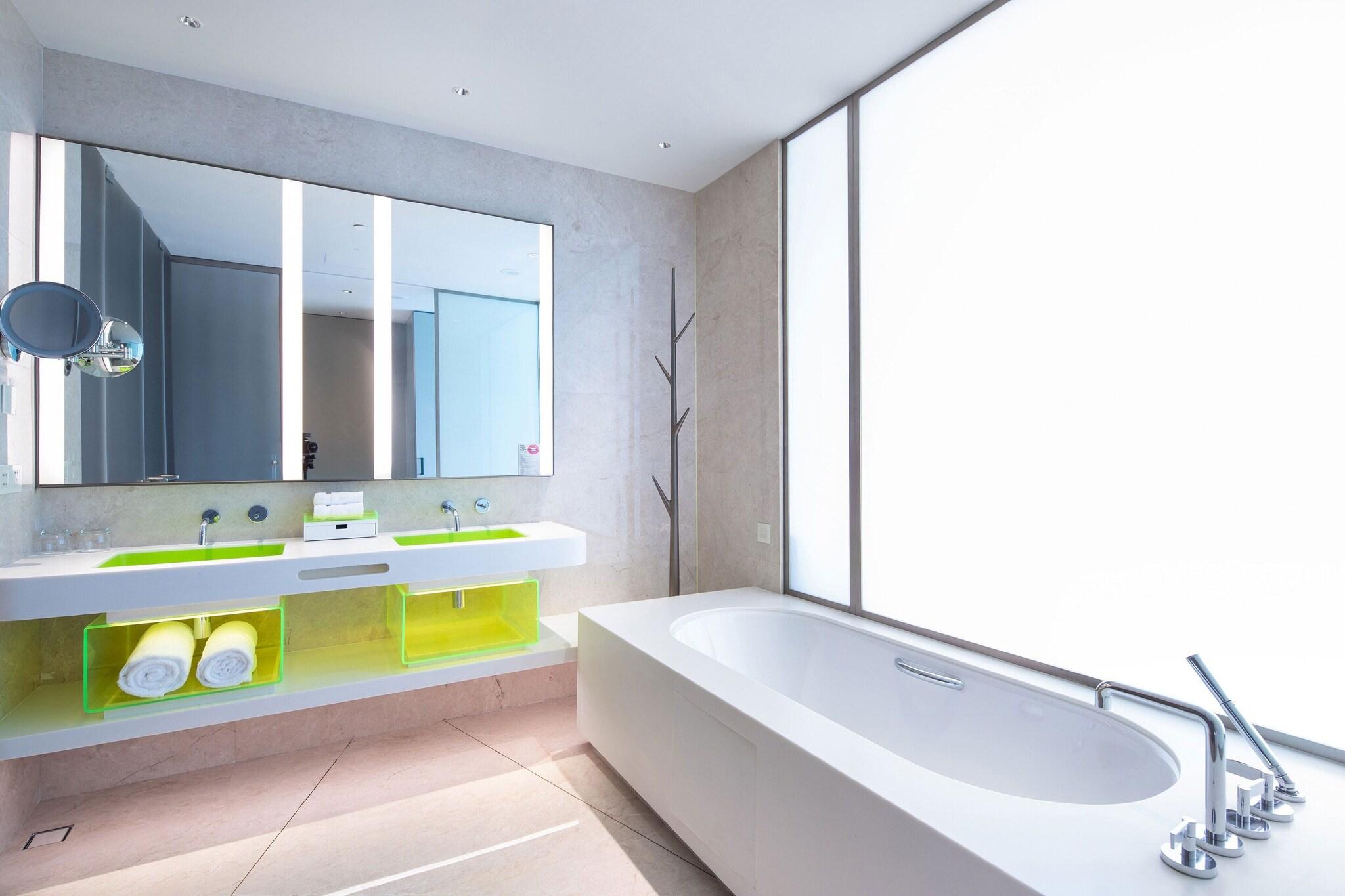 Double City View King Bed