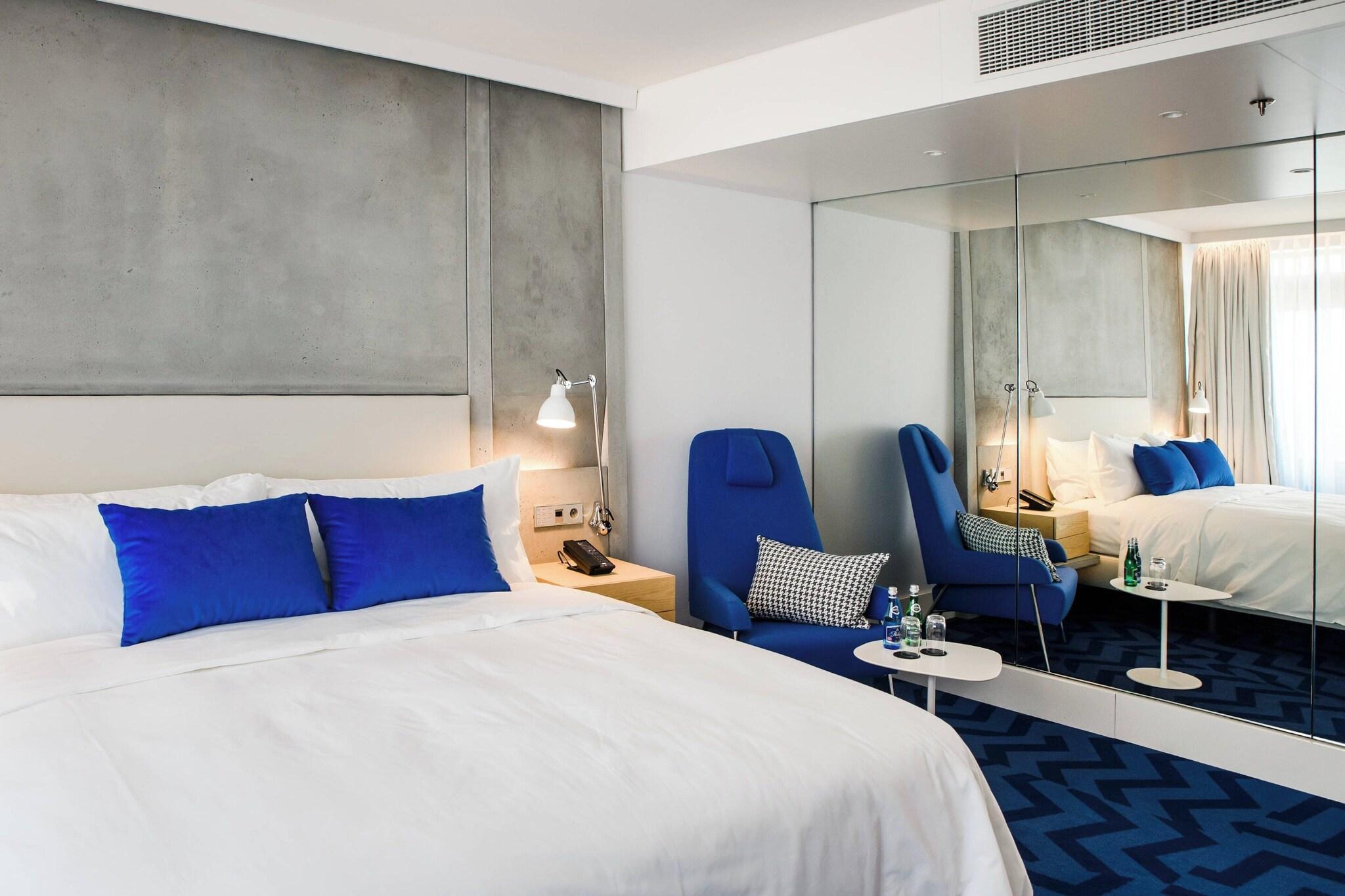 Junior Suite King Size Bed