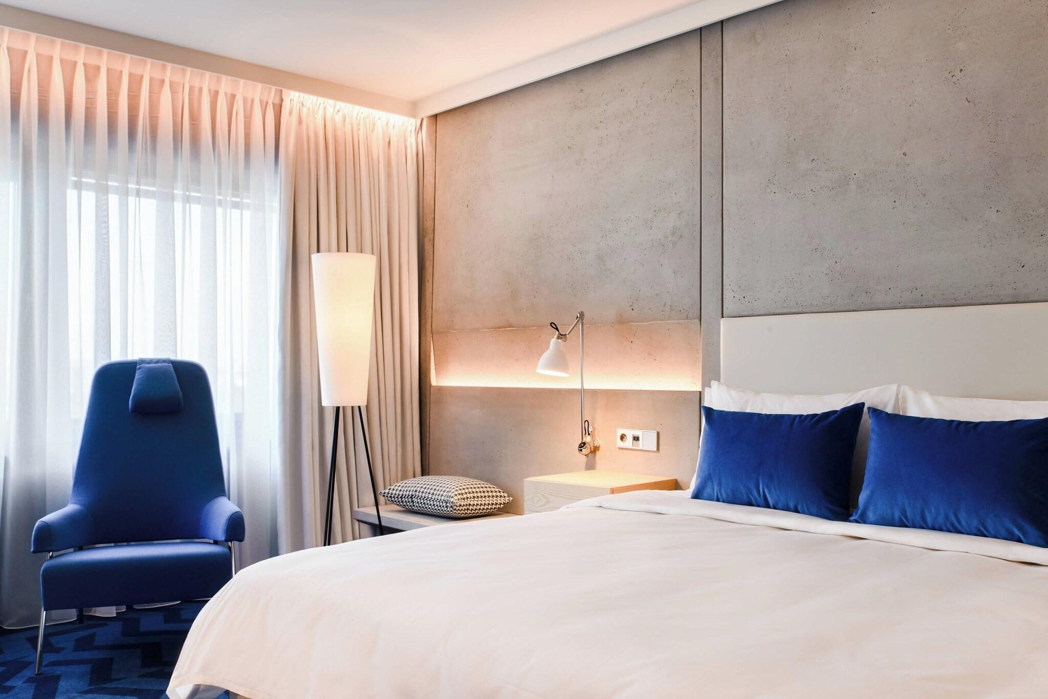 Double King Size Bed