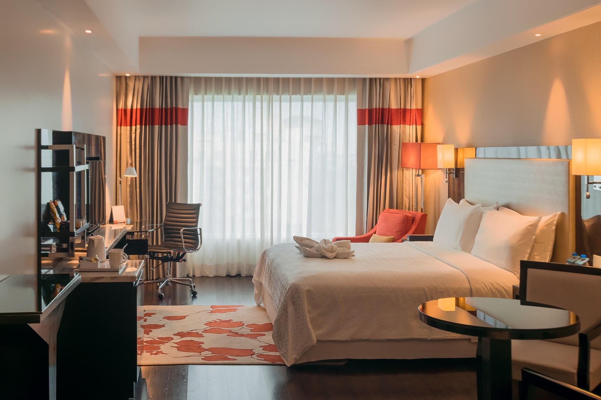 Double Executive King Bed