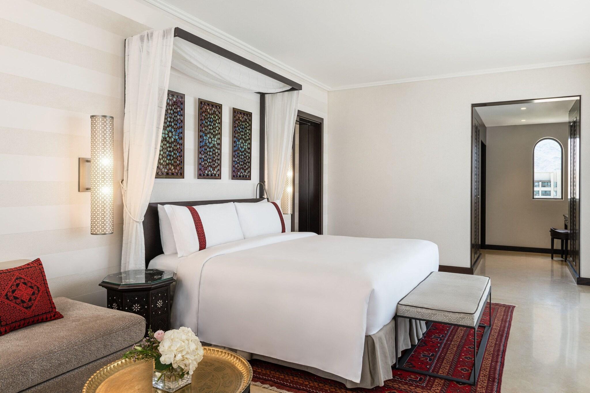 Suite Sea View King Bed